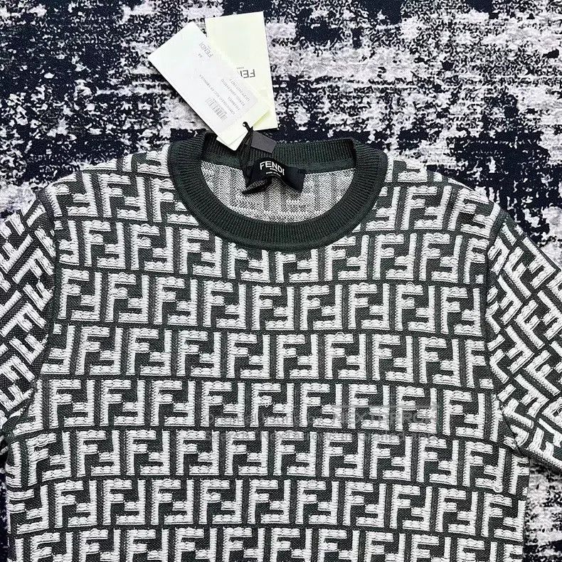 Fendi Fendi FF Monogram Printed Short Sleeve Knit Sweater Green Size US S / EU 44-46 / 1 - 2 Thumbnail