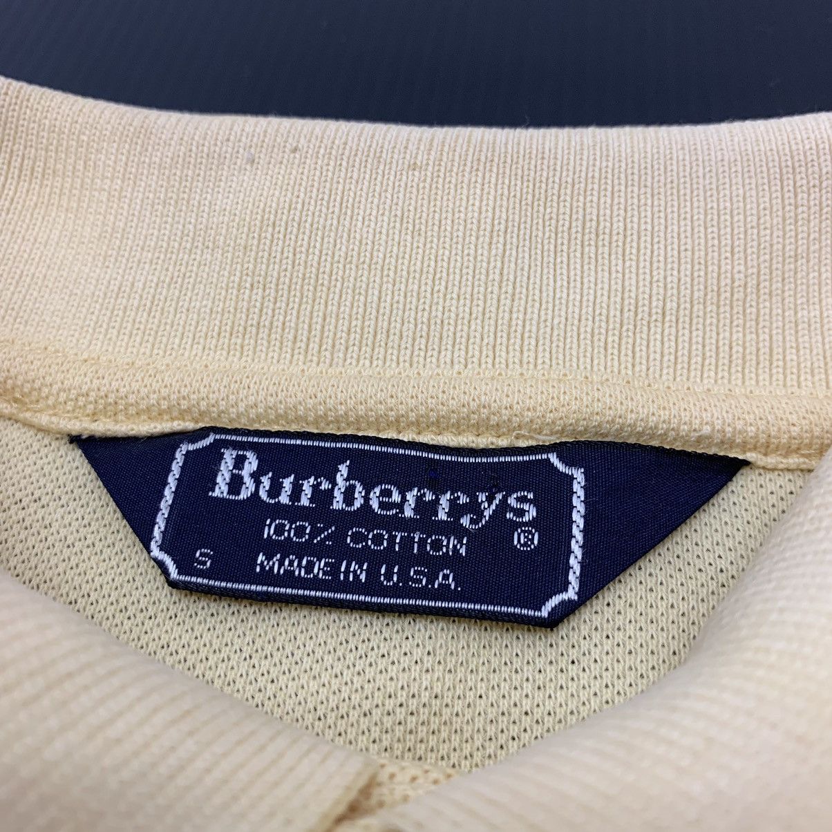 Burberry Vintage Burberrys Made In USA Collared Tshirt Size US M / EU 48-50 / 2 - 4 Thumbnail