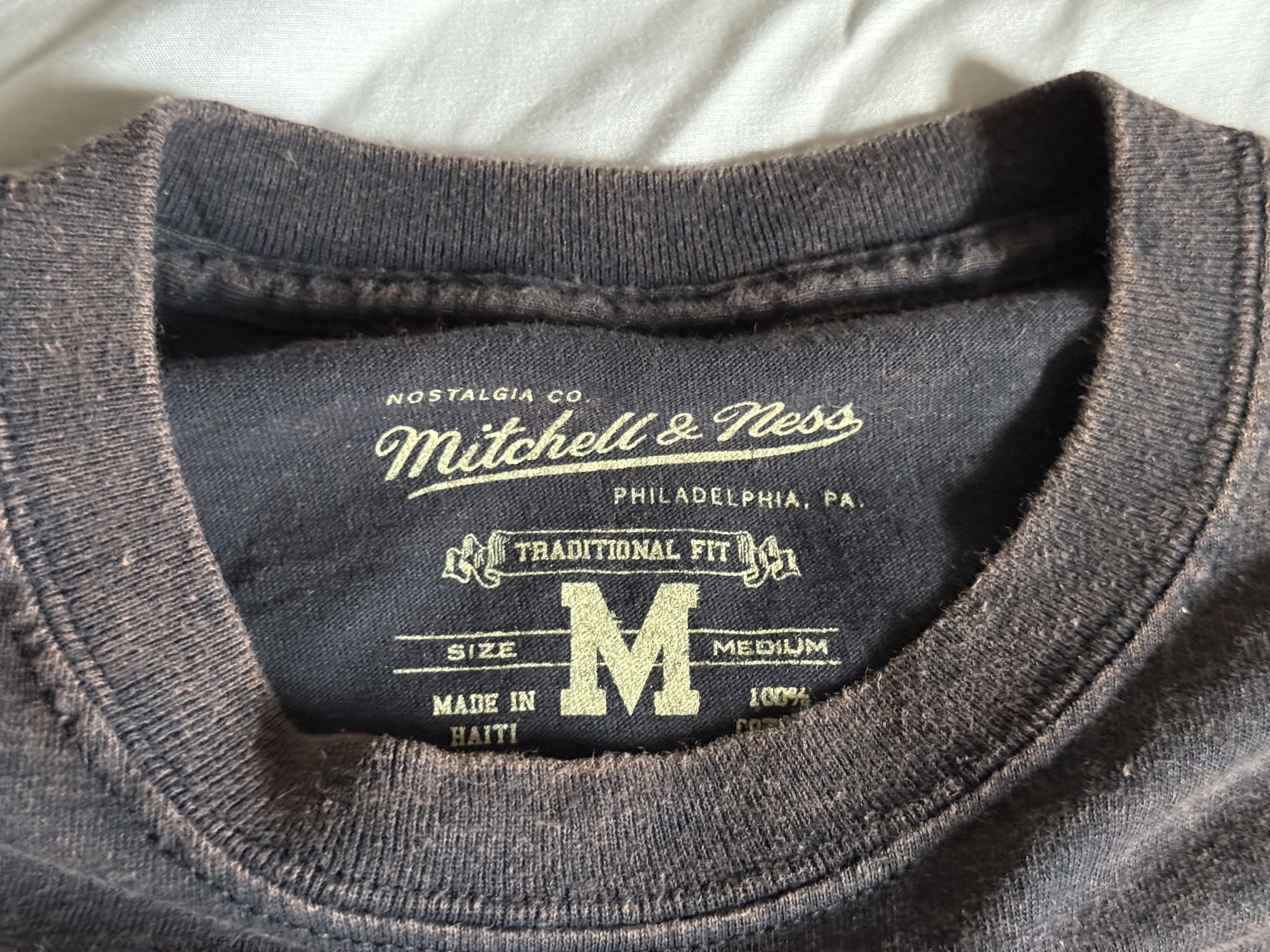 Mitchell & Ness × NBA Mitchell & Ness Chicago Bulls Vintage distressed Tee Shirt Size US M / EU 48-50 / 2 - 5 Thumbnail