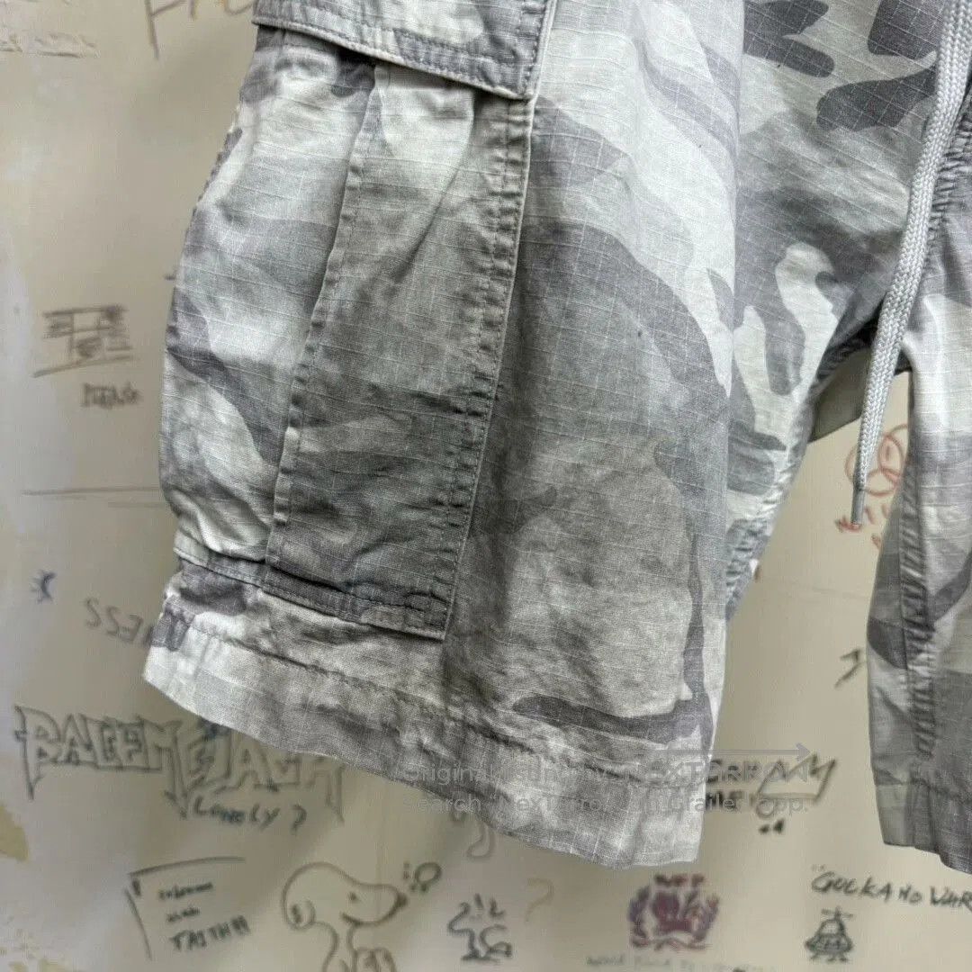 Balenciaga Balenciaga 24ss Camouflage Cargo Shorts. Size US 36 / EU 52 - 4 Thumbnail