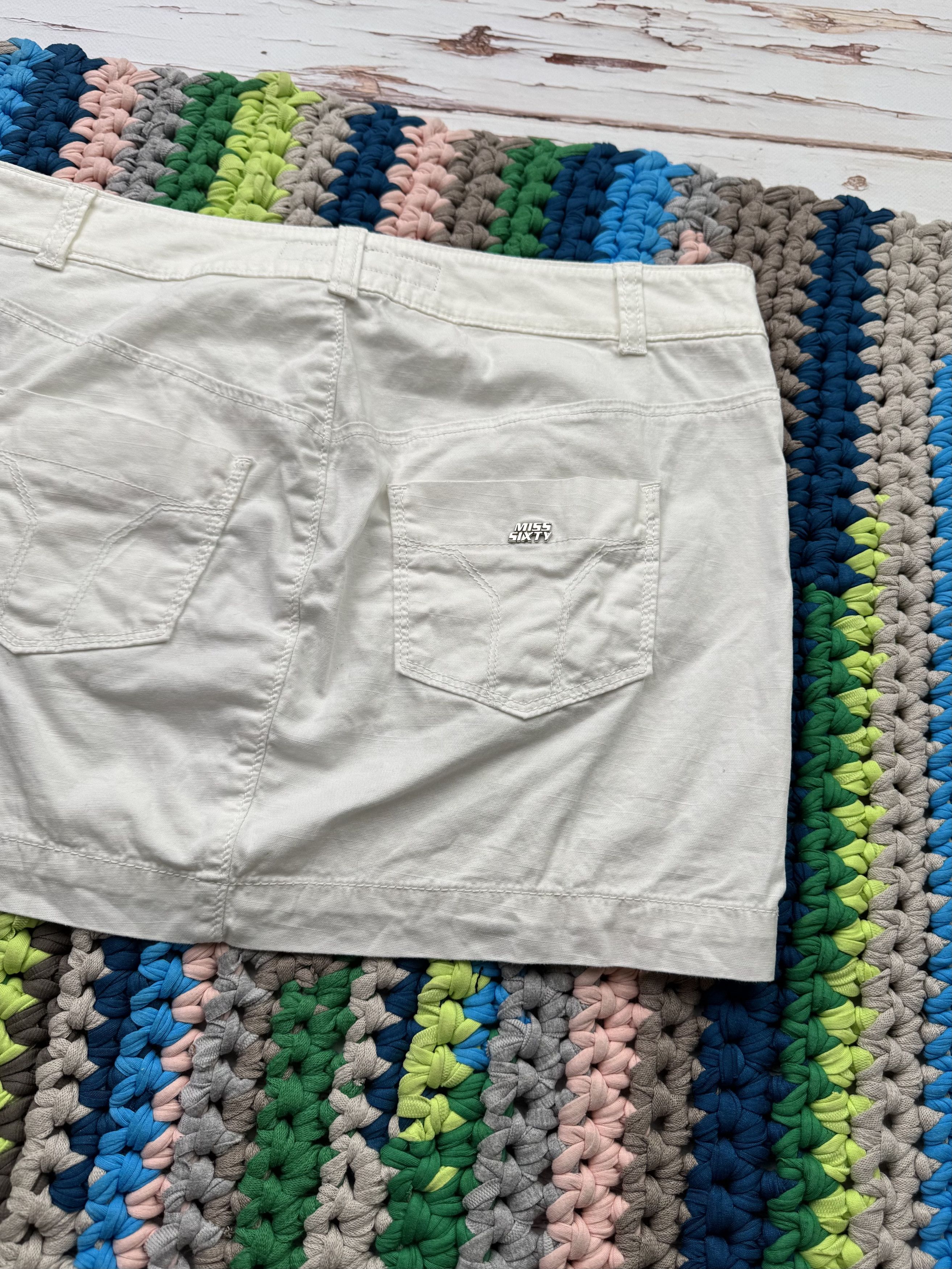 Miss Sixty Miss Sixty Vintage Mini Skirt (V41)(D10) Size 32" / US 10 / IT 46 - 11 Thumbnail