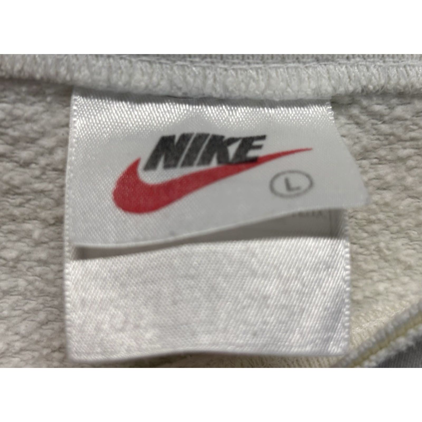 Nike VINTAGE Nike Niketown Sweatshirt Large White Graphic Pullover 90s Sports Unisex Size US L / EU 52-54 / 3 - 7 Thumbnail