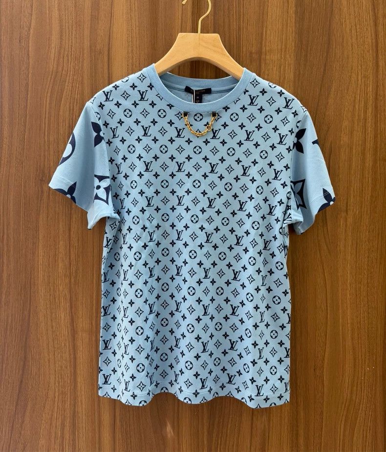 Louis Vuitton Louis Vuitton Light blue full printed logo short sleeve Size US M / EU 48-50 / 2 - 1 Thumbnail