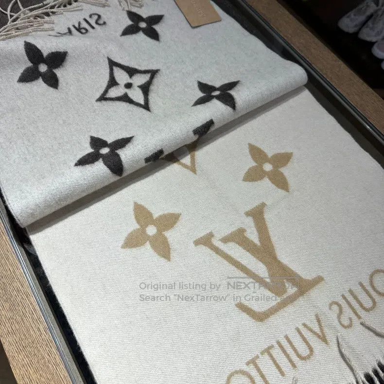 Louis Vuitton Louis Vuitton Gradient full printed slogan cashmere scarf Size ONE SIZE - 4 Thumbnail