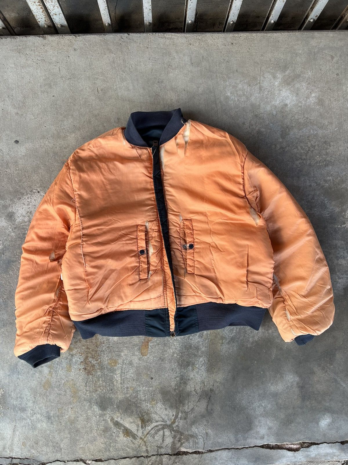 Schott Distressed Vintage Schott Flight Jacket Size US XL / EU 56 / 4 - 6 Thumbnail