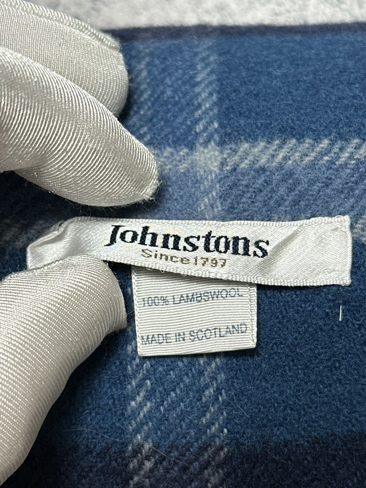 Johnstons Of Elgin Johnstons Of Elgin Lambswool Scotland Scarf Muffler Size ONE SIZE - 7 Thumbnail