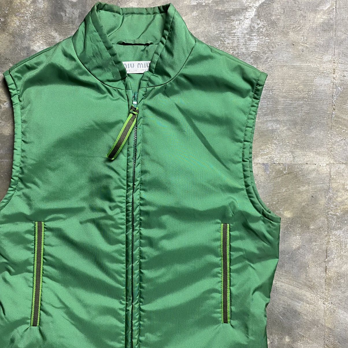 Miu Miu 99SS Utility Nylon Vest Size S / US 4 / IT 40 - 2 Thumbnail