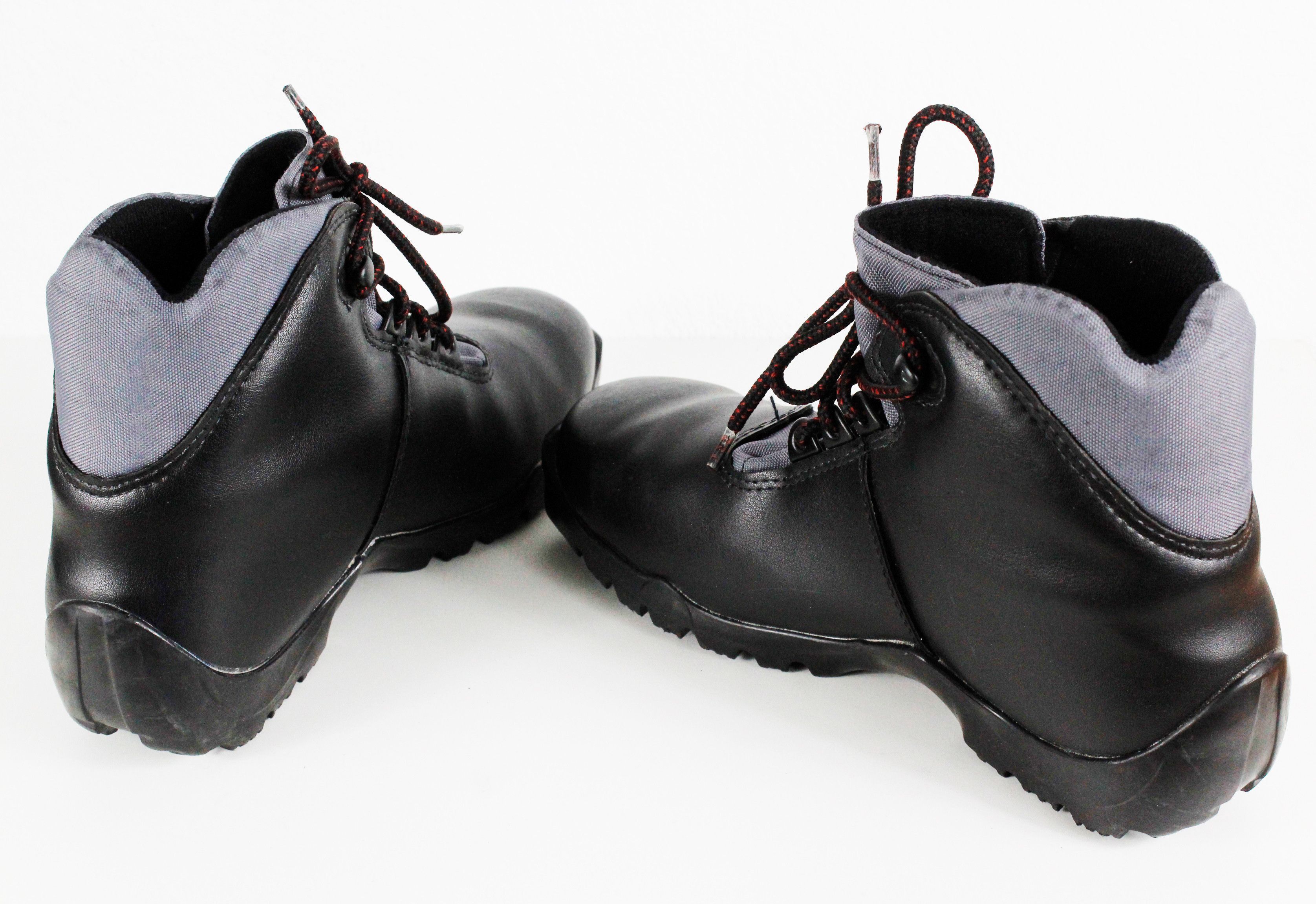 Salomon × Vintage Vintage Salomon Outdoor Trekking Hiking Ski Boots Shoes Size US 5.5 / EU 38 - 8 Thumbnail