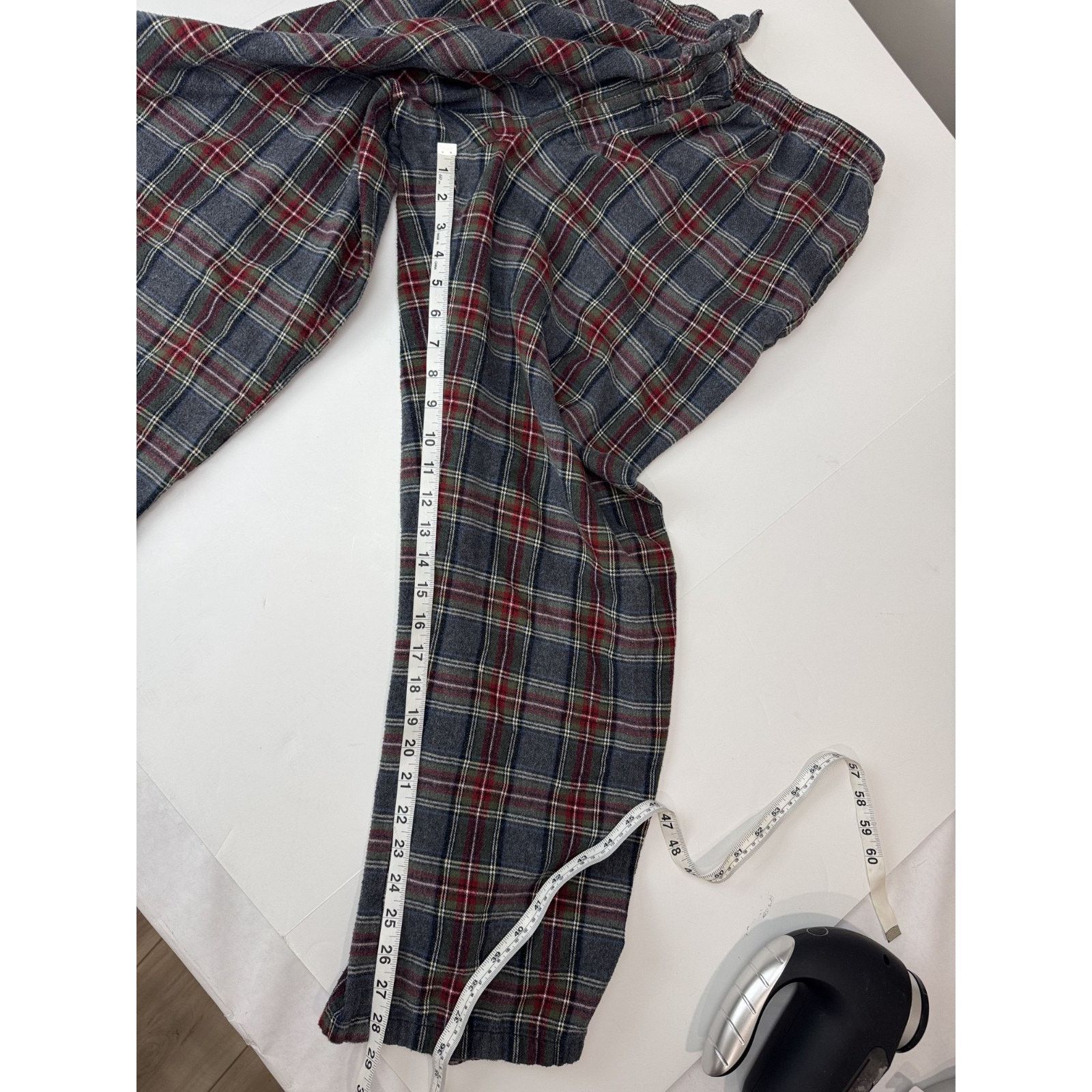 L.L. Bean L.L.Bean Men's Scotch Plaid Flannel Pajamas Gray Red Cozy Size US 32 / EU 48 - 12 Thumbnail