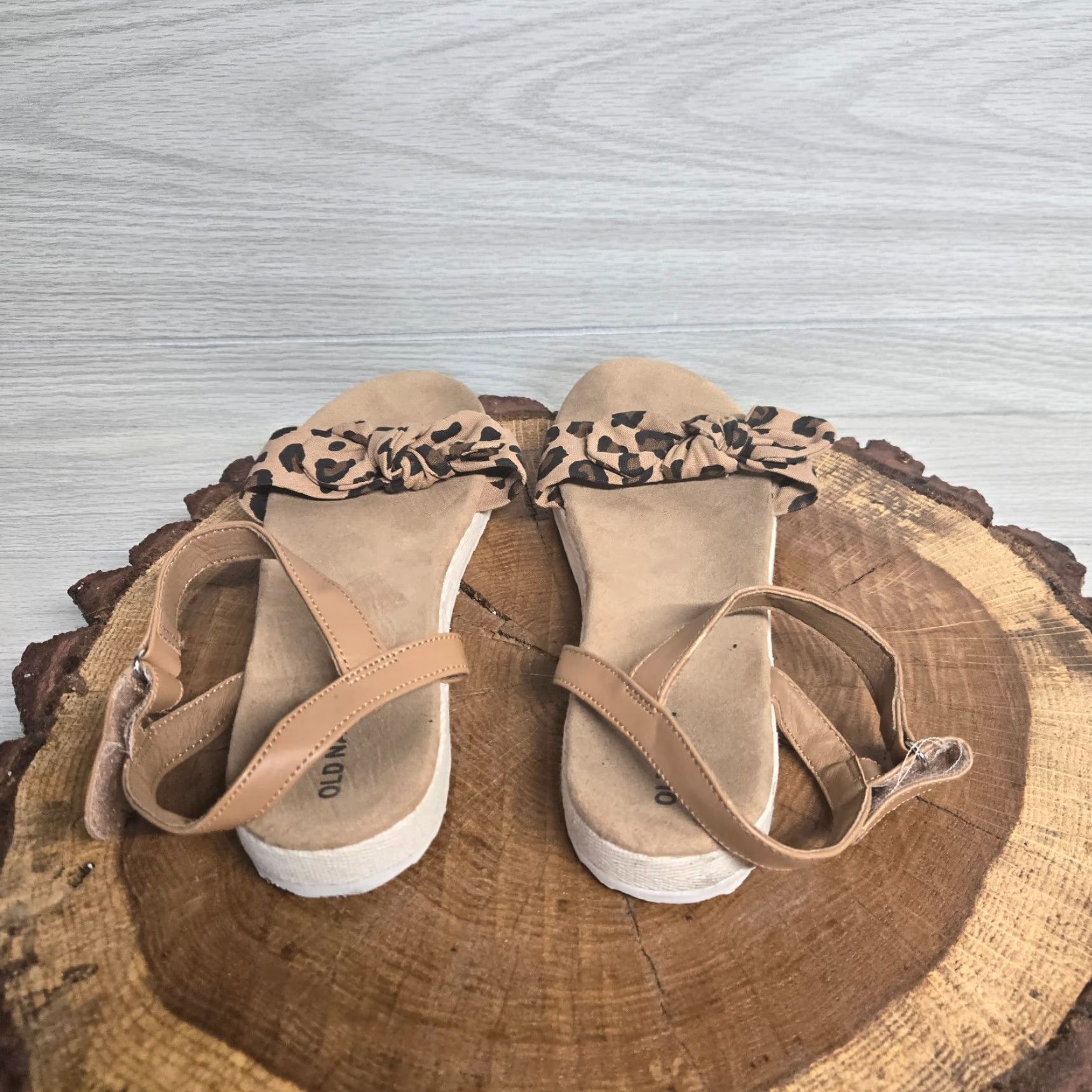 Old Navy Old Navy Leopard Sandals Slip On Ankle Strap Adult Women's Size 5 Size US 5 / IT 35 - 4 Thumbnail