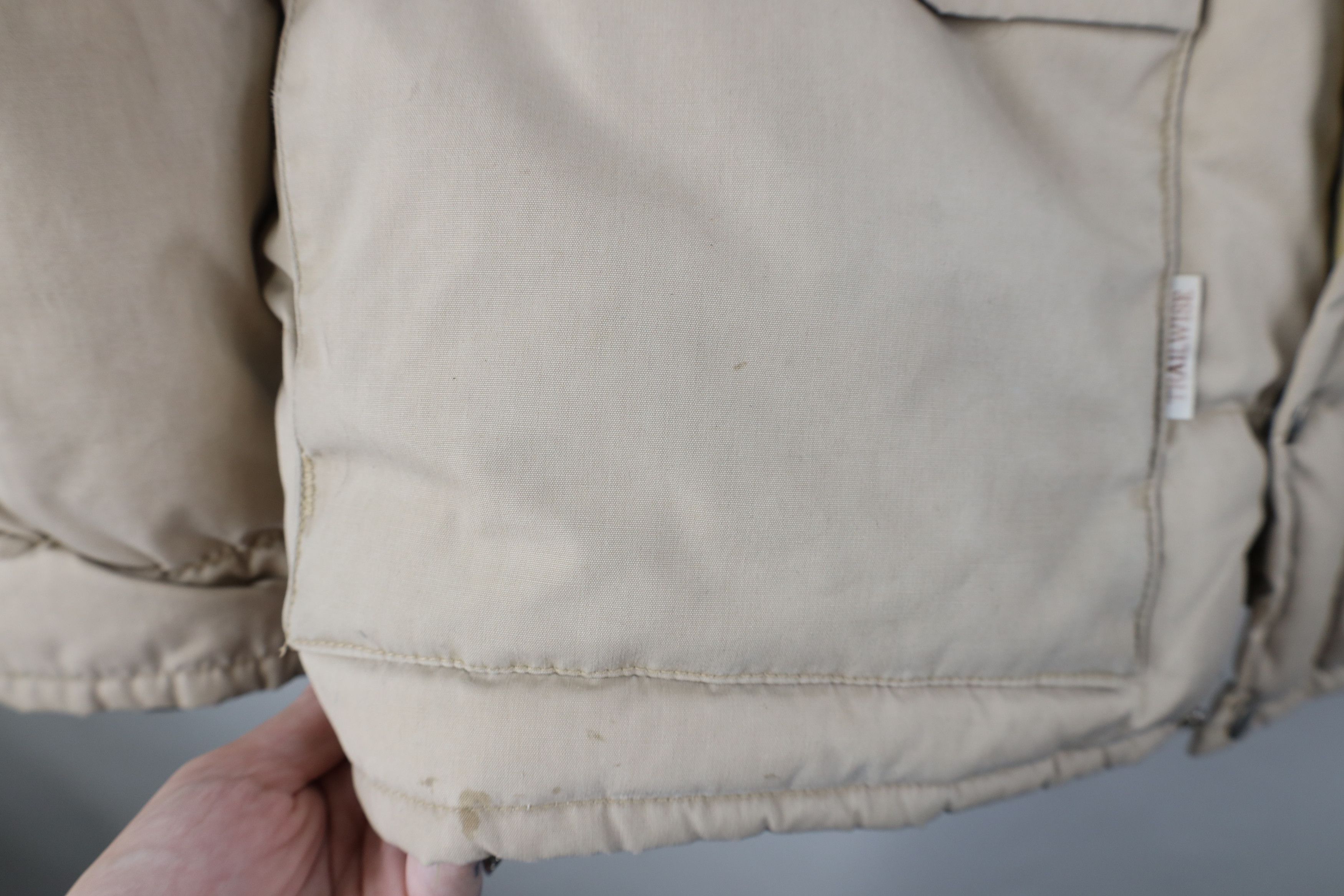 Vintage Vintage 70s Streetwear Duck Down Puffer Jacket Beige USA Size US M / EU 48-50 / 2 - 5 Thumbnail
