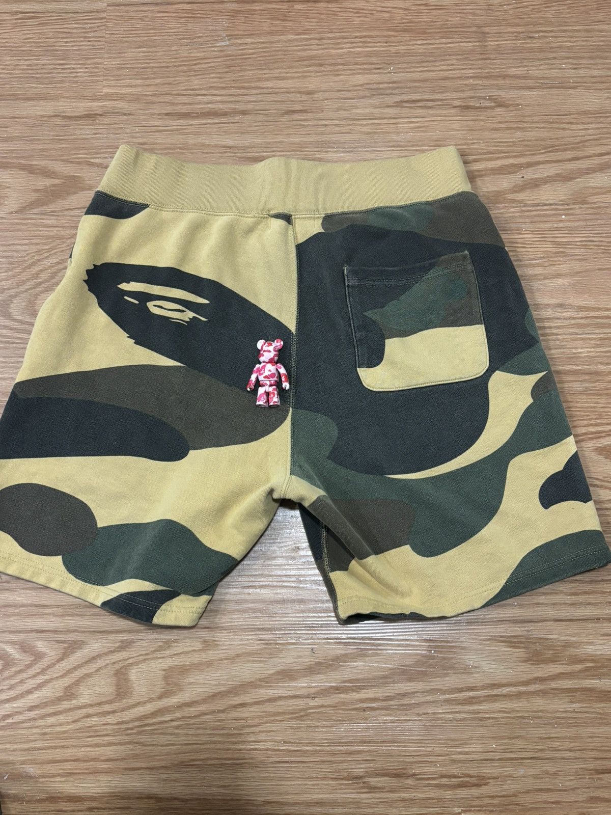 Bape Yellow camo big ape head camo swatshorts Size US 32 / EU 48 - 2 Thumbnail