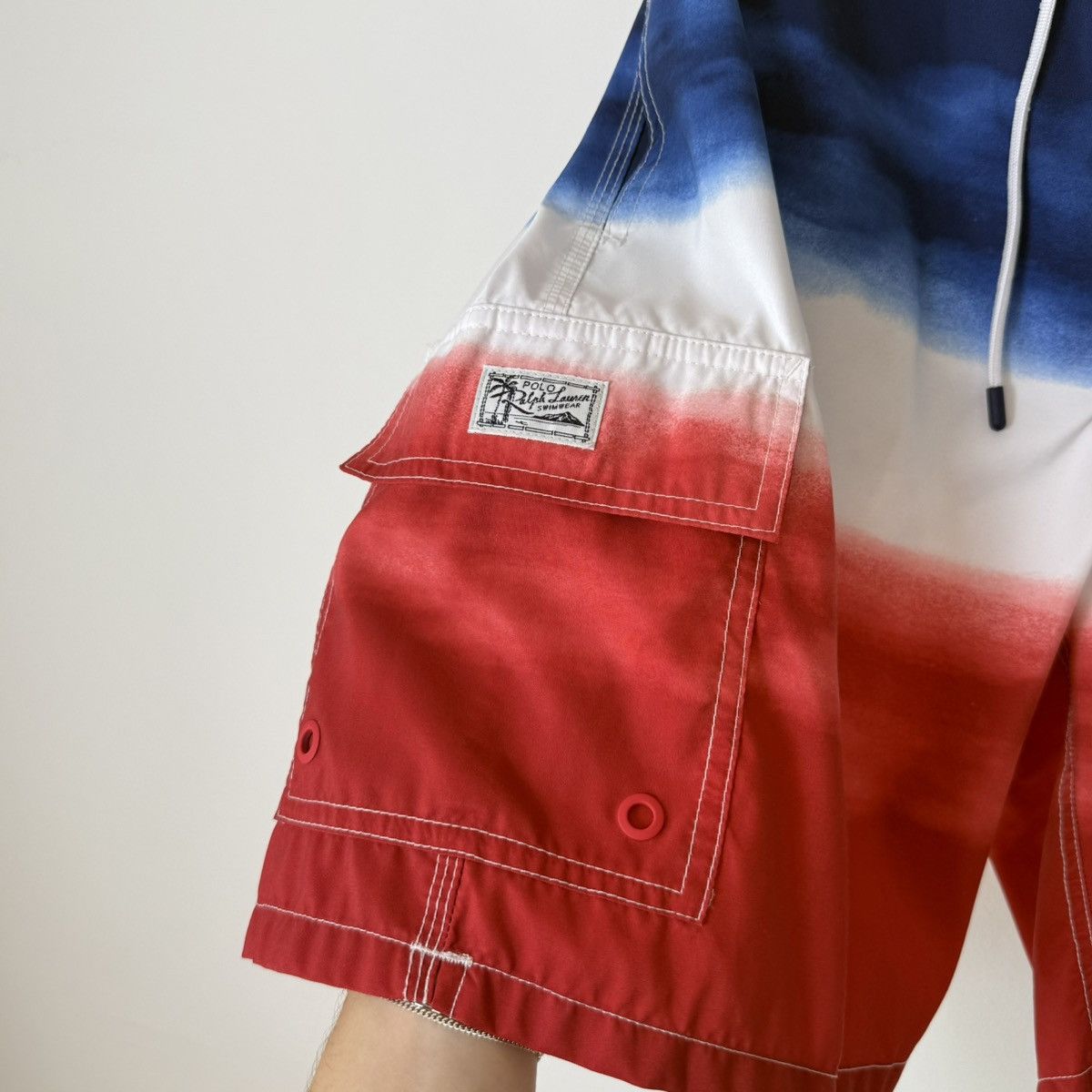 Polo Ralph Lauren Polo Ralph Lauren USA Ombre Dyed Cargo Swim Shorts Size US 32 / EU 48 - 4 Thumbnail