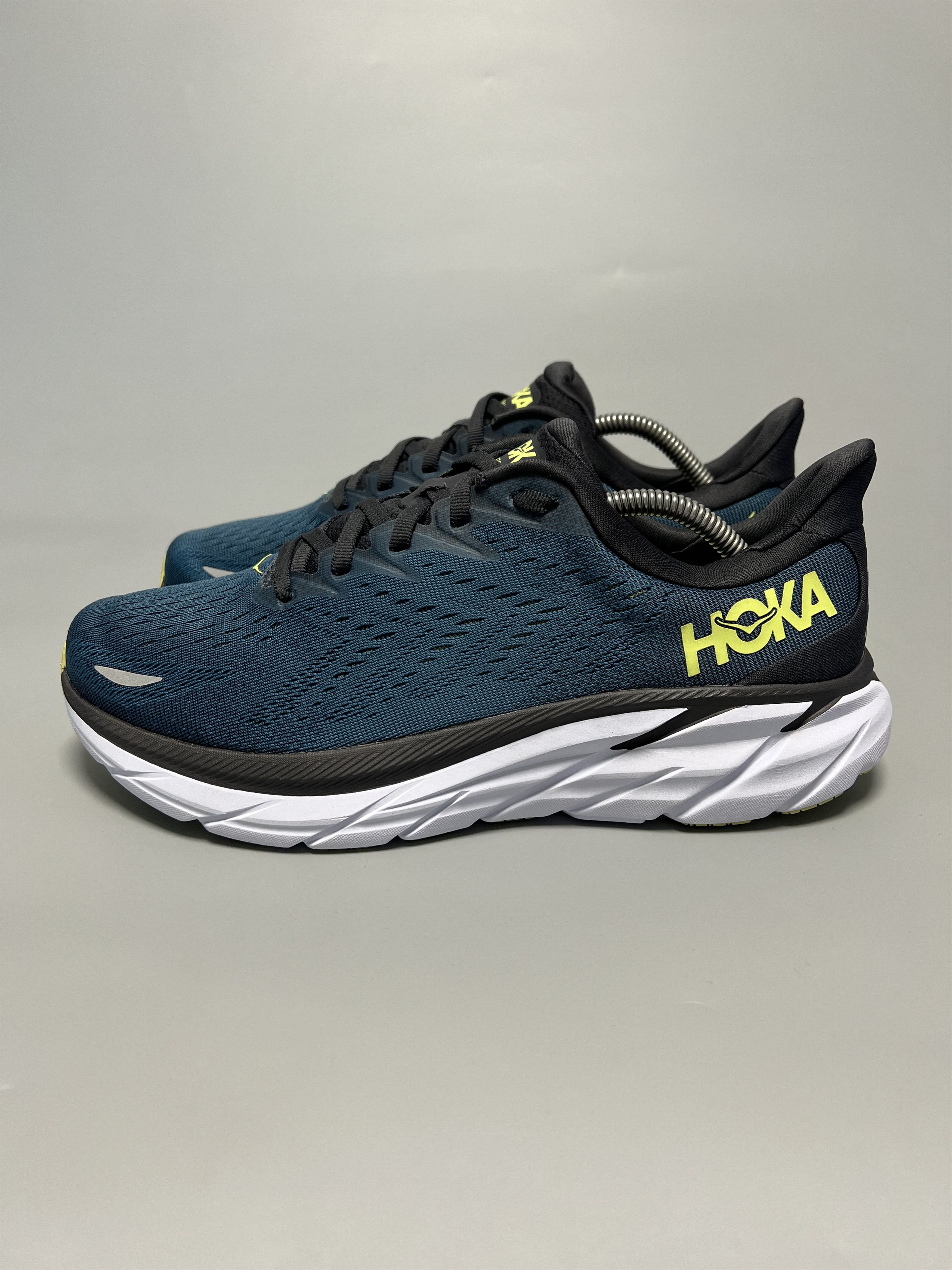 Hoka 8.5 EE Hoka One One Clifton 8 Wide Running Shoes Size US 8.5 / IT 38.5 - 1 Thumbnail