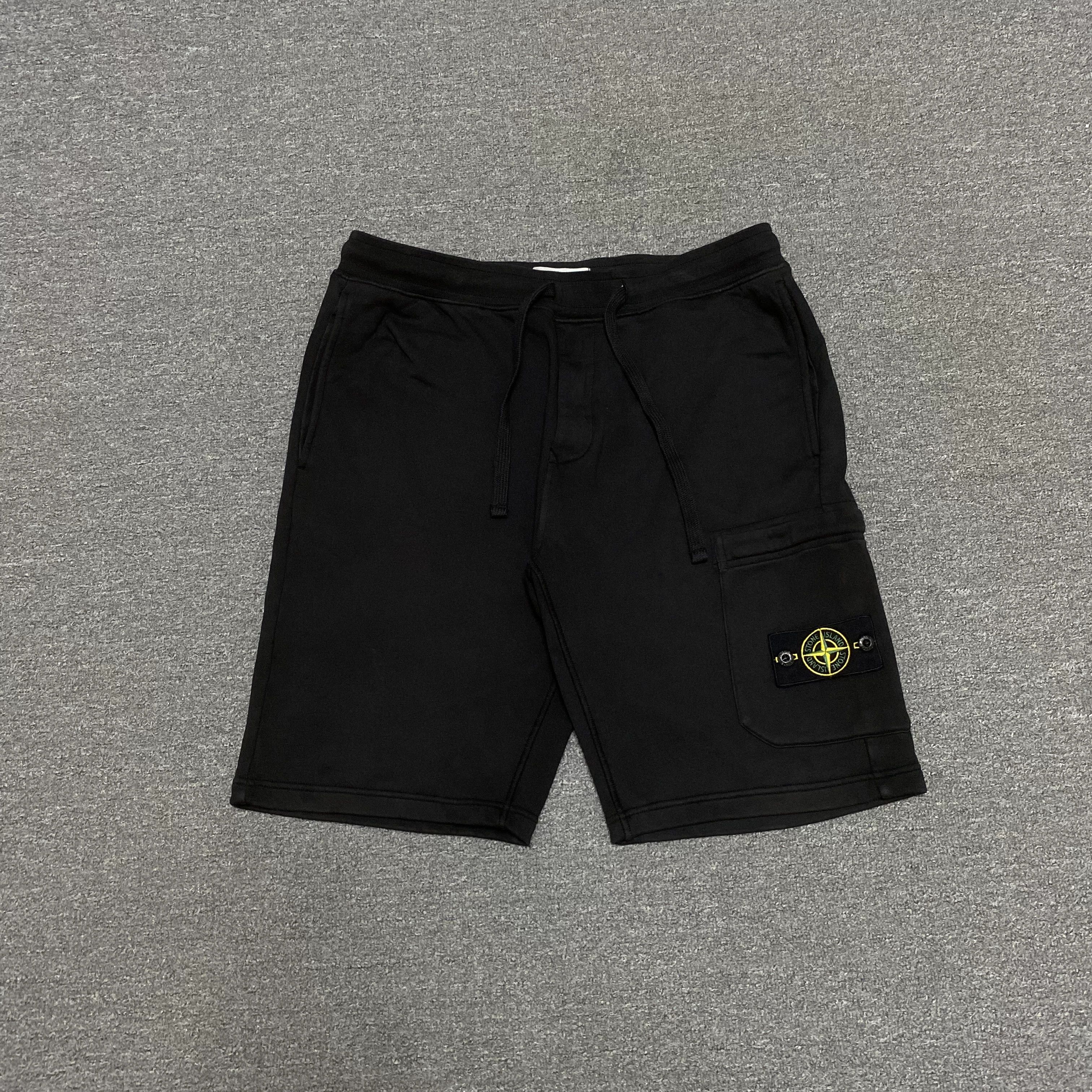 Stone Island Stone Island Pocket Shorts Size US 40 / EU 56 - 1 Thumbnail