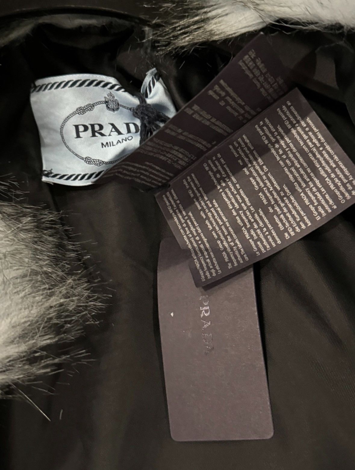 Prada Prada fur coat Size XS / US 0-2 / IT 36-38 - 4 Thumbnail