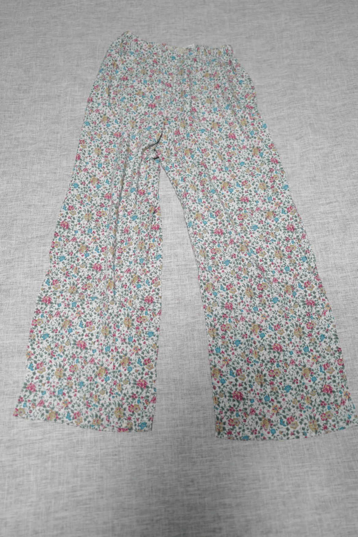 Celine Sz L Celine 21SS Flower Print Trousers Size US 32 / EU 48 - 1 Thumbnail
