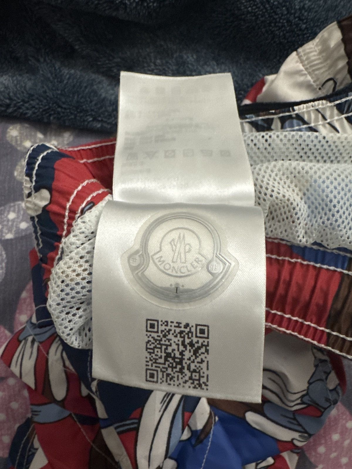 Moncler Moncler Multicolor Designer Shorts Size US 37 - 6 Thumbnail