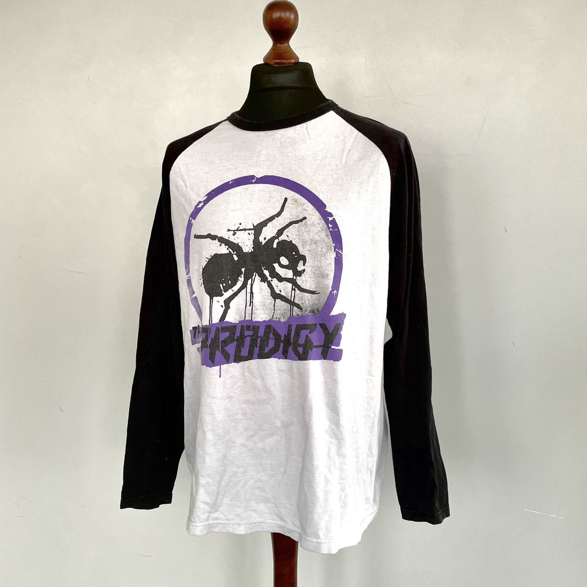 Vintage Vintage Prodigy Lonsleeve punk rock T-shirt tour 2018 Size US XL / EU 56 / 4 - 1 Thumbnail