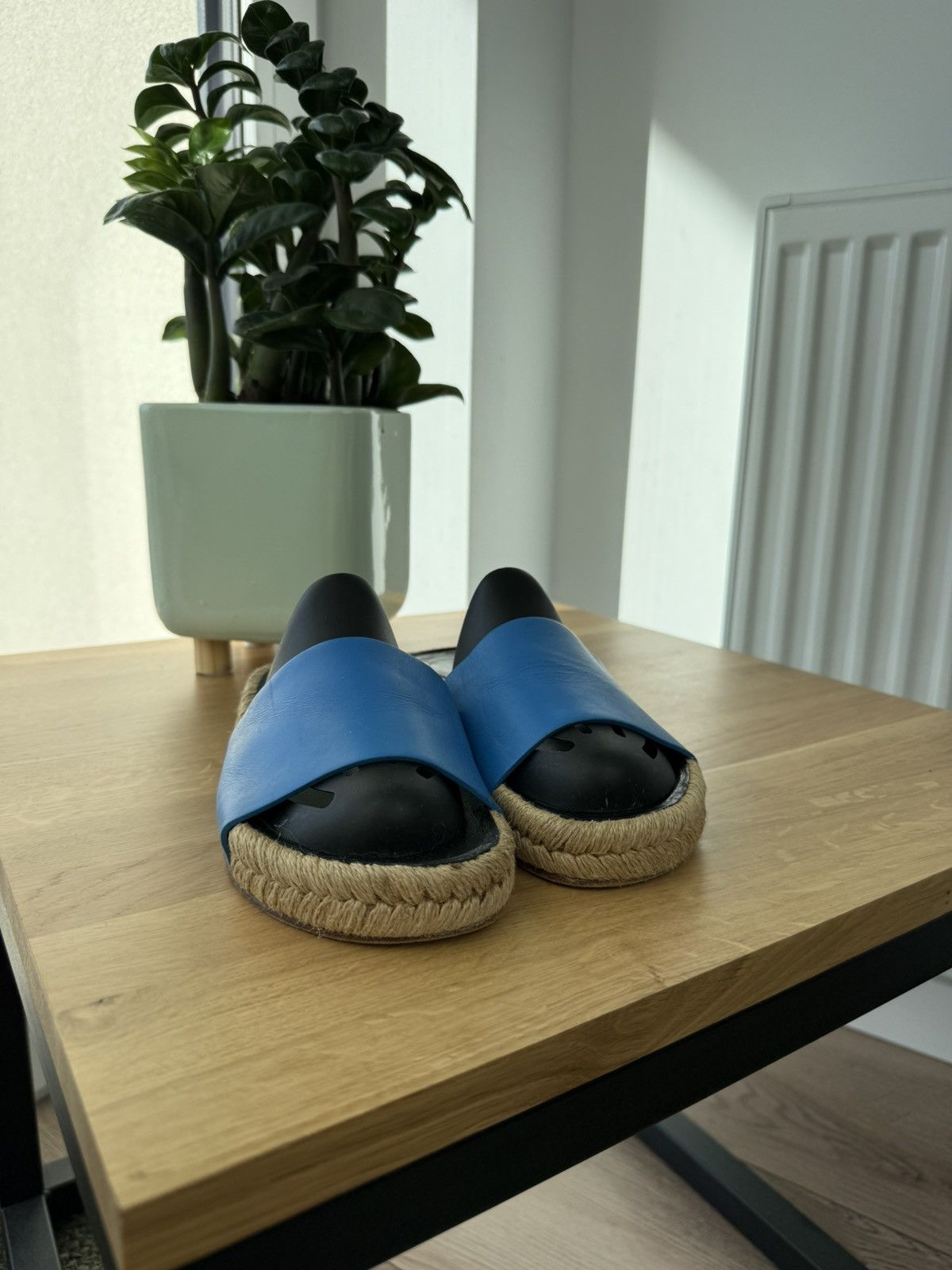 Balenciaga Balenciaga Leather Slide Sandal Size US 5.5 / EU 38 - 8 Thumbnail