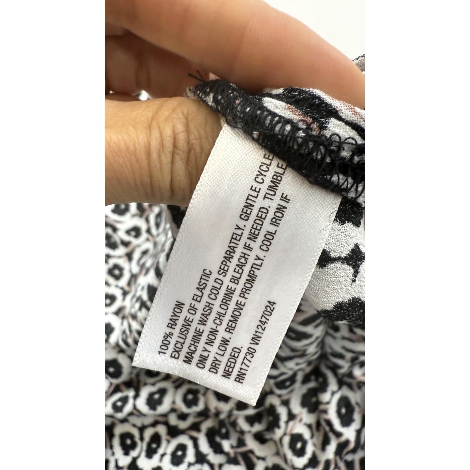 Diane von Furstenberg VINTAGE Diane von Furstenberg Dress Womens 2XL Sleeveless Floral Sundress Casual Summer Tie Strap Size XXL / US 16-18 / IT 52-54 - 7 Thumbnail