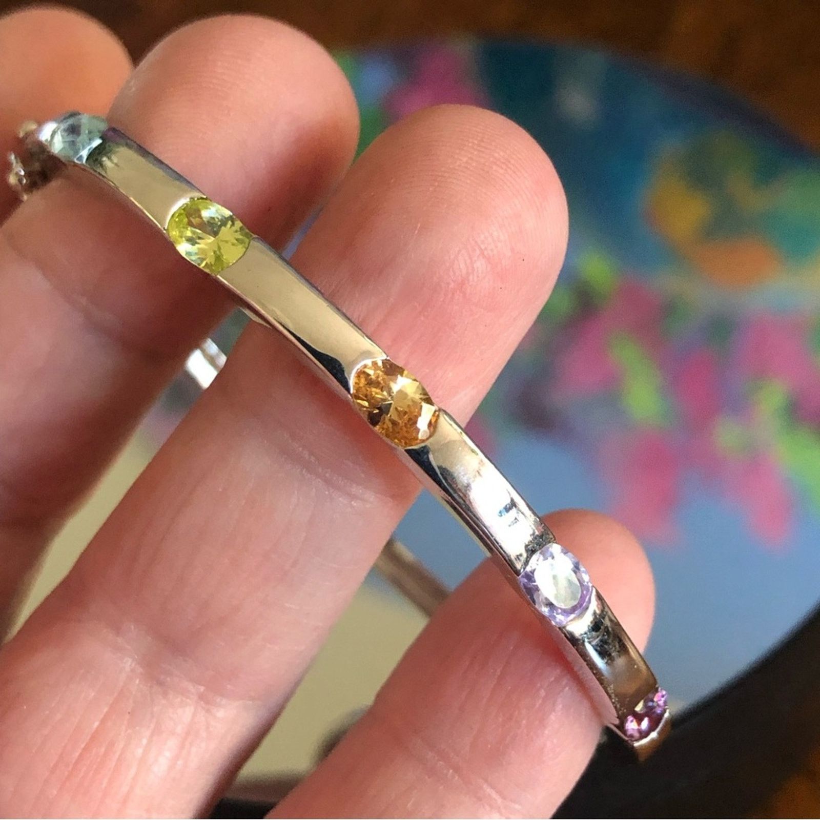Jewelry Oval colorful glass stone silver bangle bracelet Size ONE SIZE - 4 Thumbnail