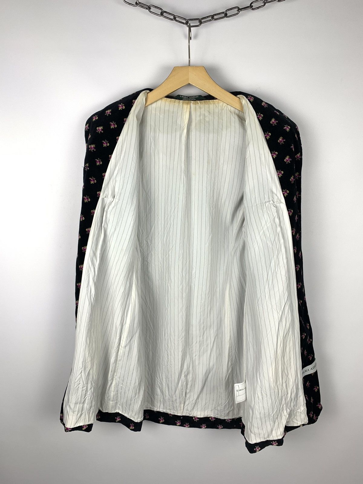 Laura Ashley Vintage Laura Ashley Floral Velour Coat Ladies Sz UK12 Size M / US 6-8 / IT 42-44 - 6 Thumbnail