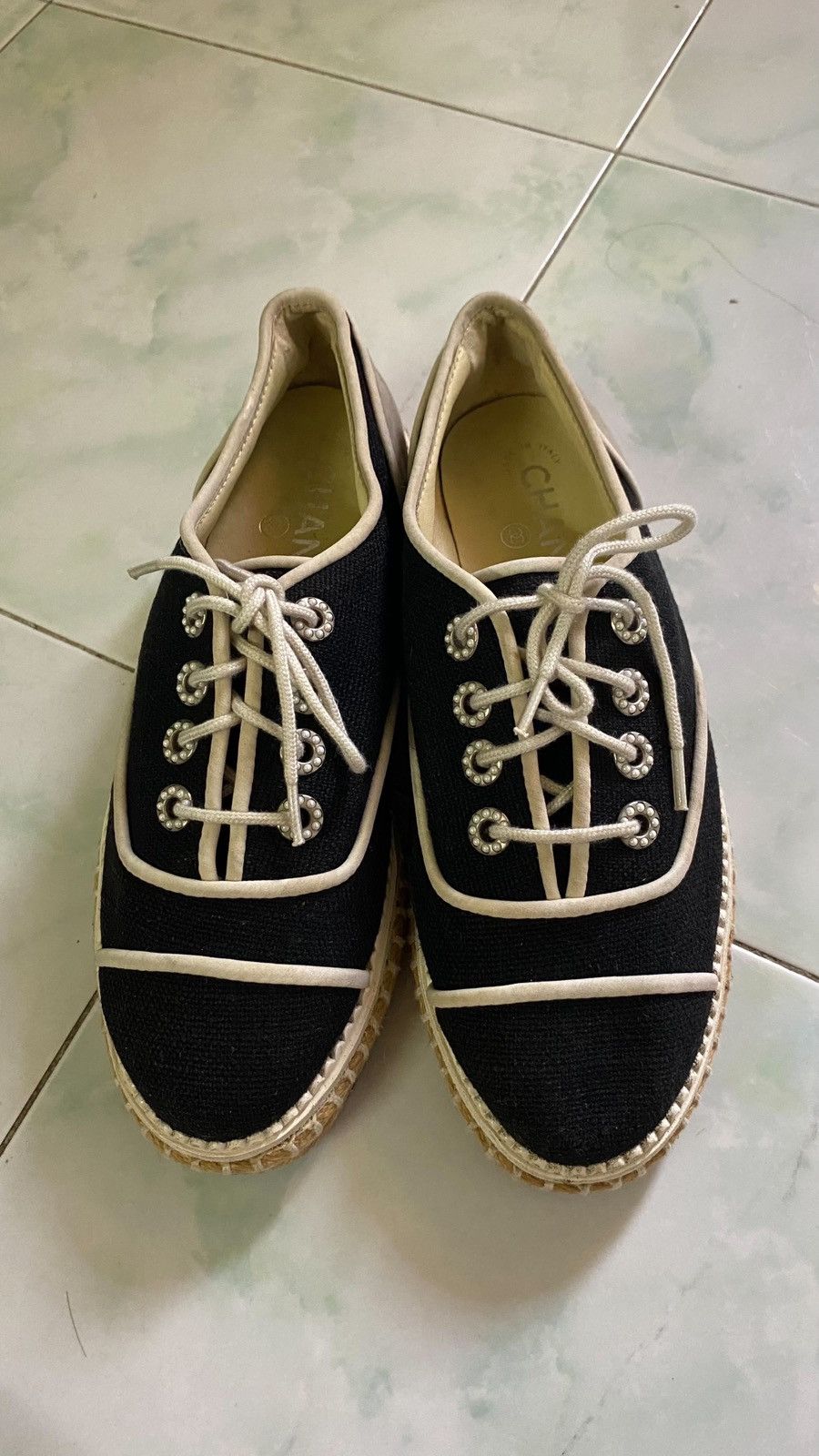 Chanel Chanel Navy Blue Size US 7 / IT 37 - 2 Thumbnail