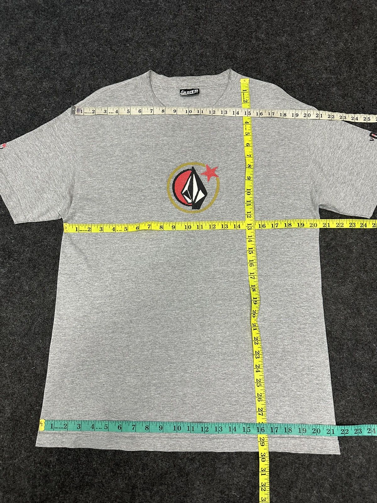 Volcom Volcom Center Vintage Made In Usa Tshirt A479 Size US L / EU 52-54 / 3 - 10 Thumbnail
