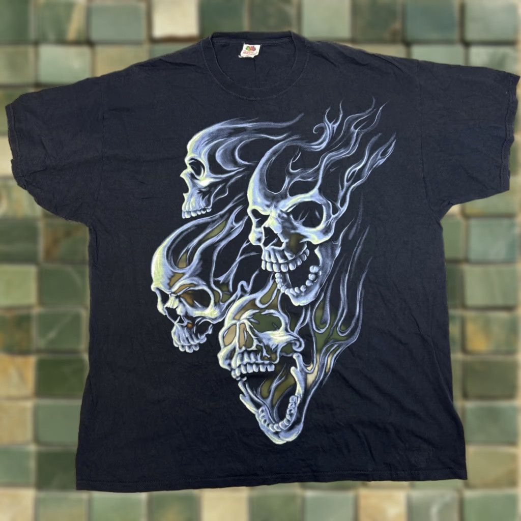 Fruit Of The Loom VINTAGE Fruit of the Loom T-Shirt Men 2XL Black Glow In The Dark Skull 90s Grunge Halloween Horror Rockabilly Skull Glow in the Dark Cat 2XL Mens Size US XXL / EU 58 / 5 - 1 Thumbnail