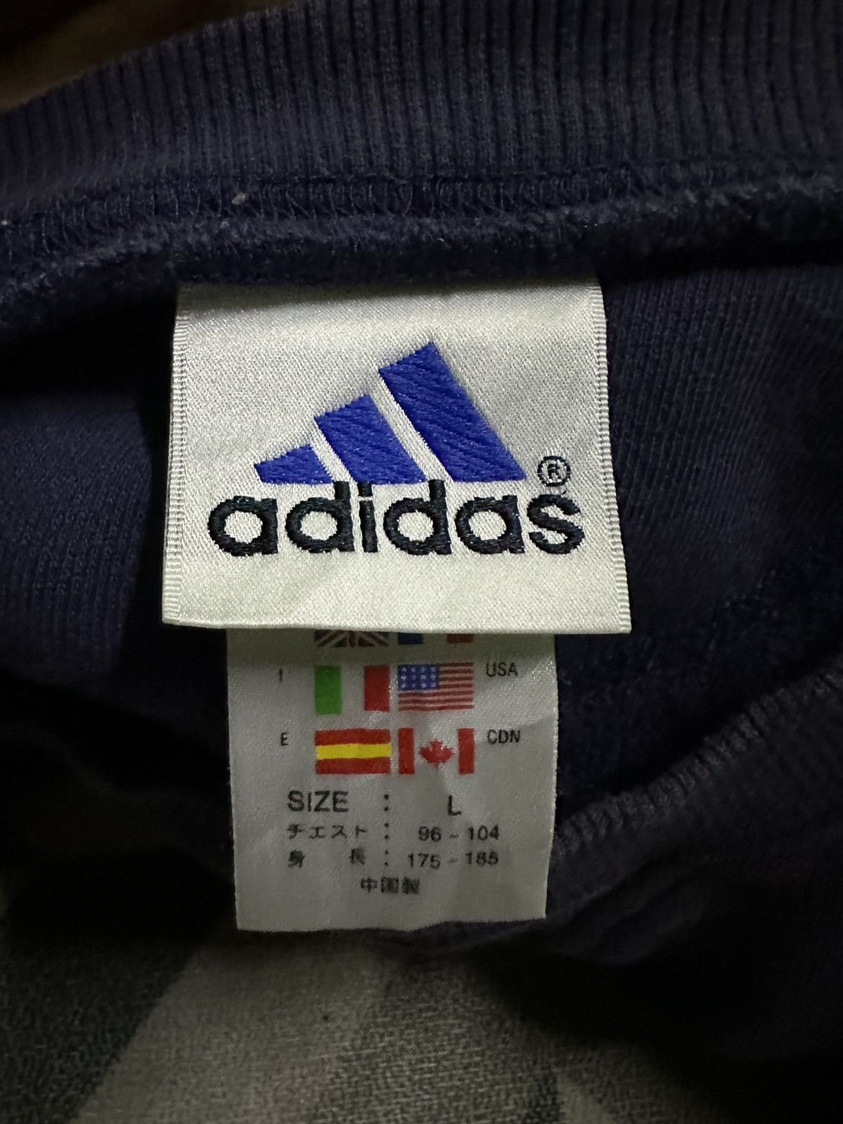 Adidas vintage Adidas navy blue crewneck sweatshirt Size US L / EU 52-54 / 3 - 4 Thumbnail