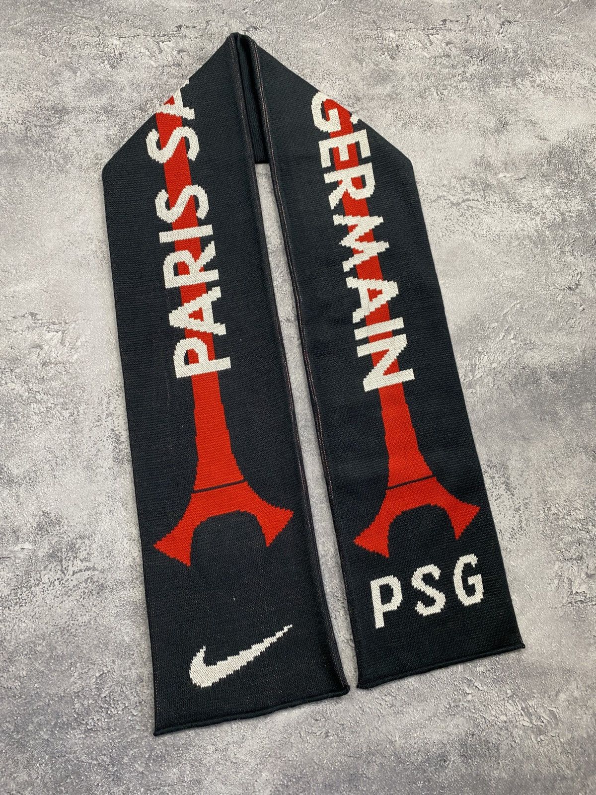 Nike Vintage Nike Paris Saint Germain Scarf PSG Rare Soccer Y2K Size ONE SIZE - 1 Thumbnail