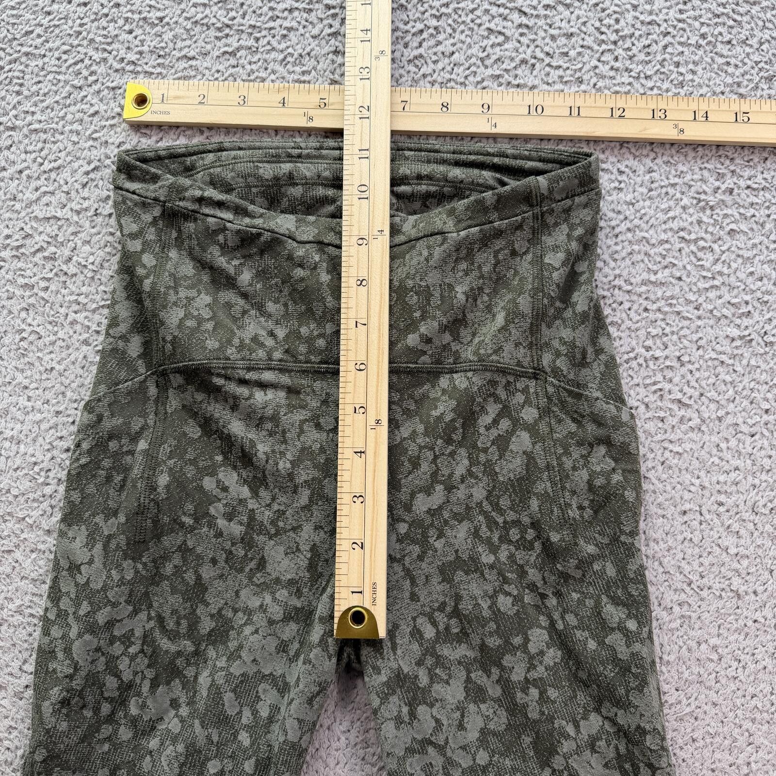 Lululemon Lululemon Floral Camo High Rise Leggings Womens 4 Yoga Pants Size 27" / US 4 / IT 40 - 4 Thumbnail