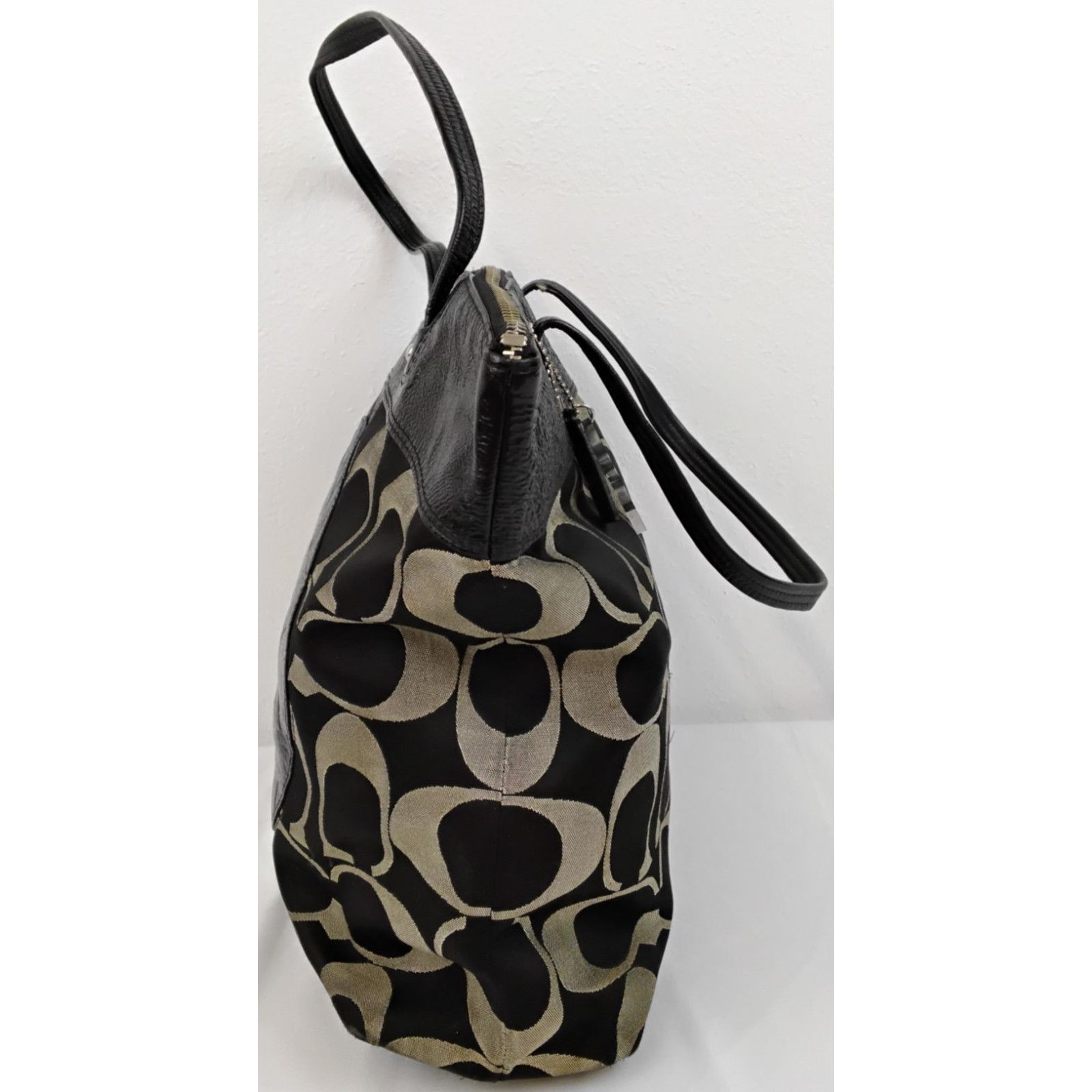 Coach Coach Signature Laura Tote Bag Black/Gray Leather F18335 Size ONE SIZE - 5 Thumbnail
