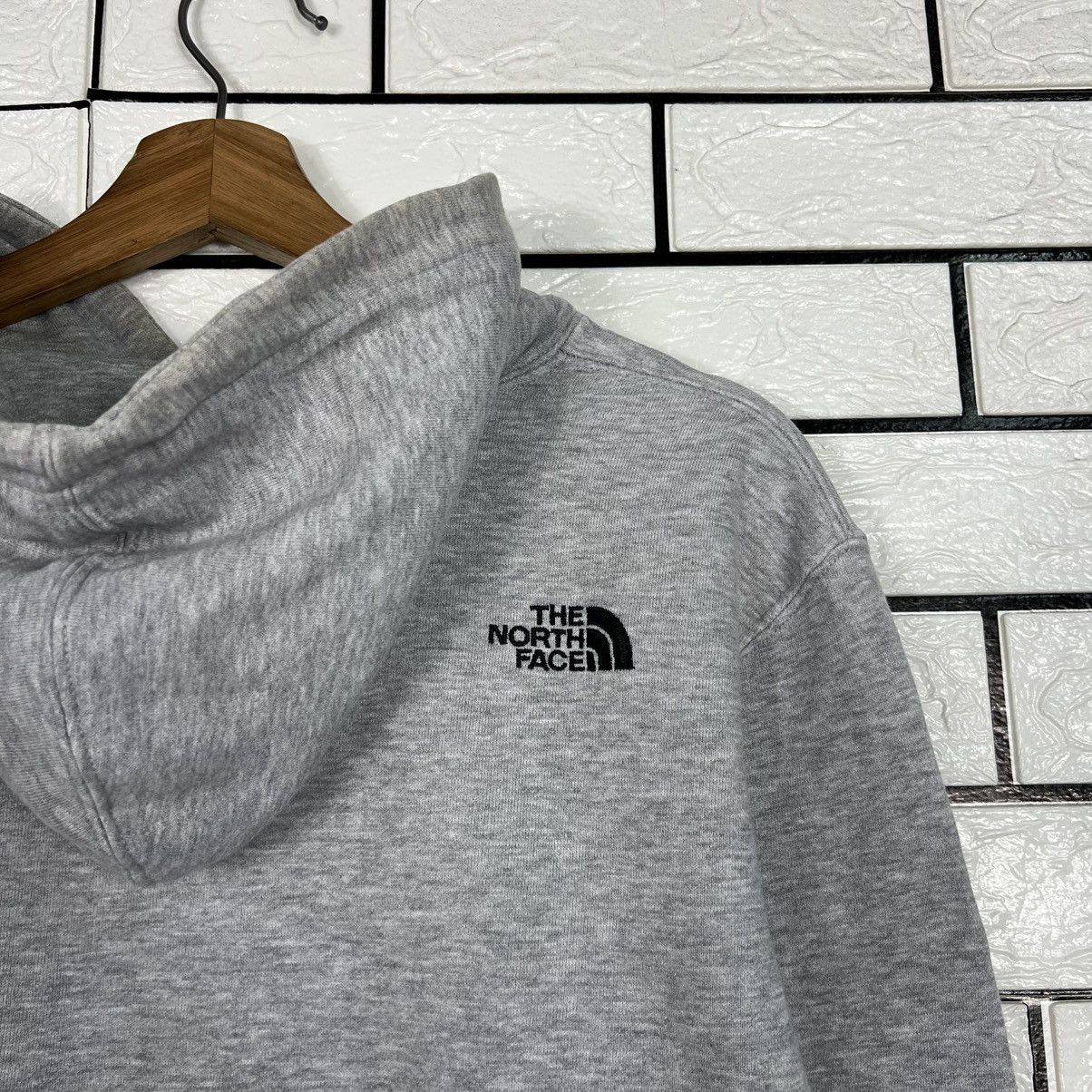 The North Face THE NORTH FACE Big Logo Pullover Hoodies #4235-C193 Size US M / EU 48-50 / 2 - 18 Thumbnail