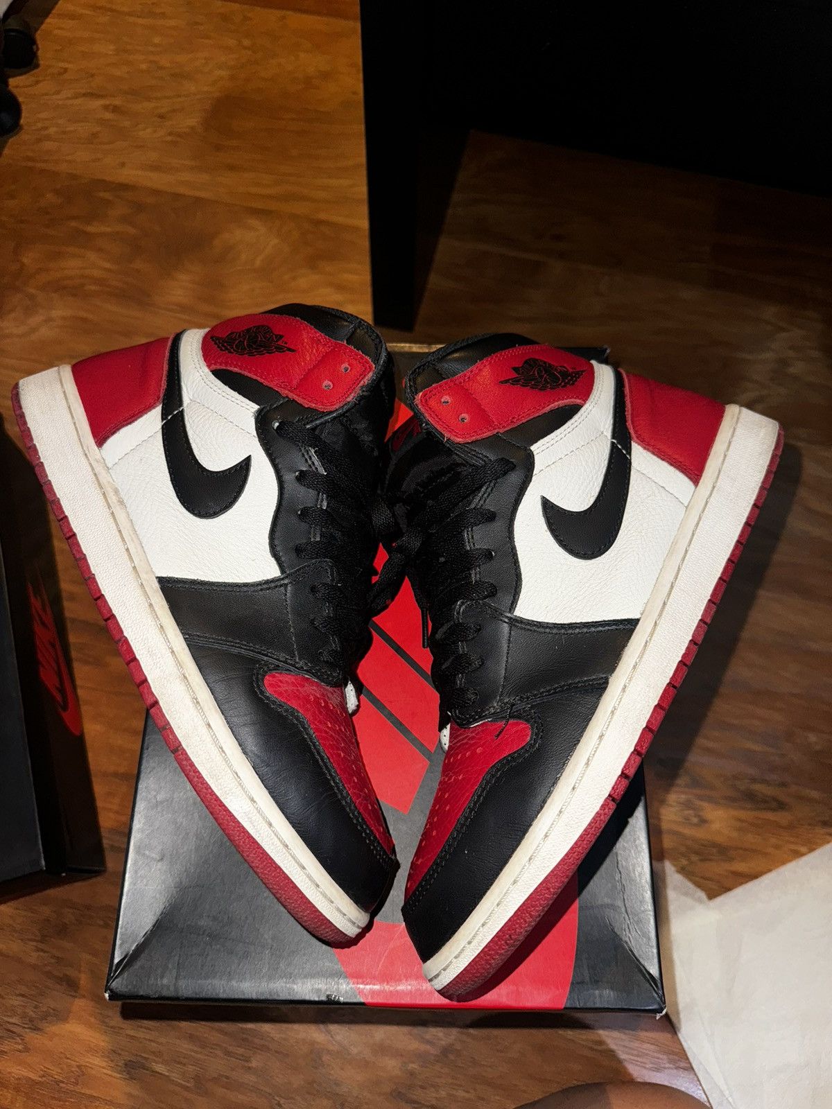 Jordan Brand Jordan 1 Bred Toe Size US 10.5 / EU 43-44 - 3 Thumbnail