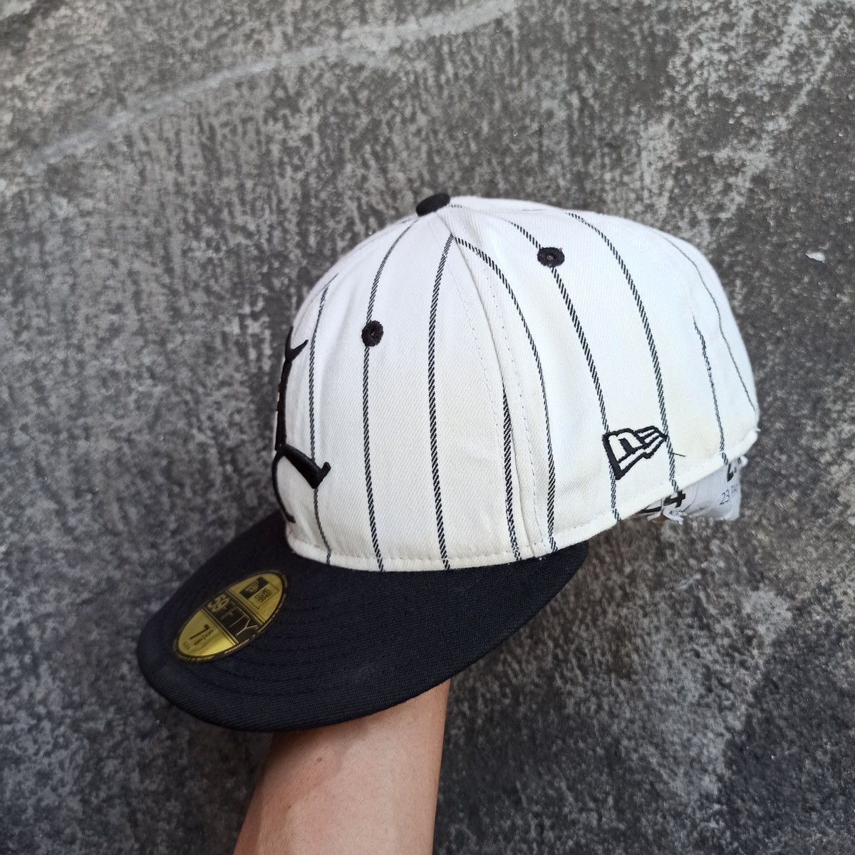 LRG Strip LRG x new era initial L gothic style. Size 38 - 3 Thumbnail