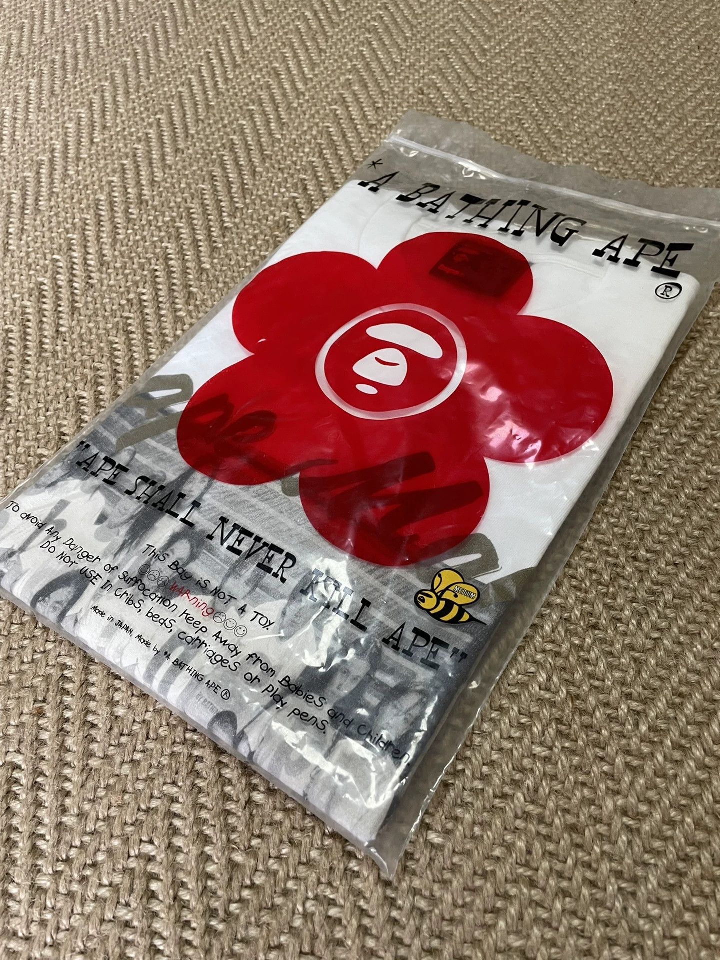 Bape BAPE 1999 HKO Stars-Signed SS Tee M New Size US M / EU 48-50 / 2 - 3 Thumbnail