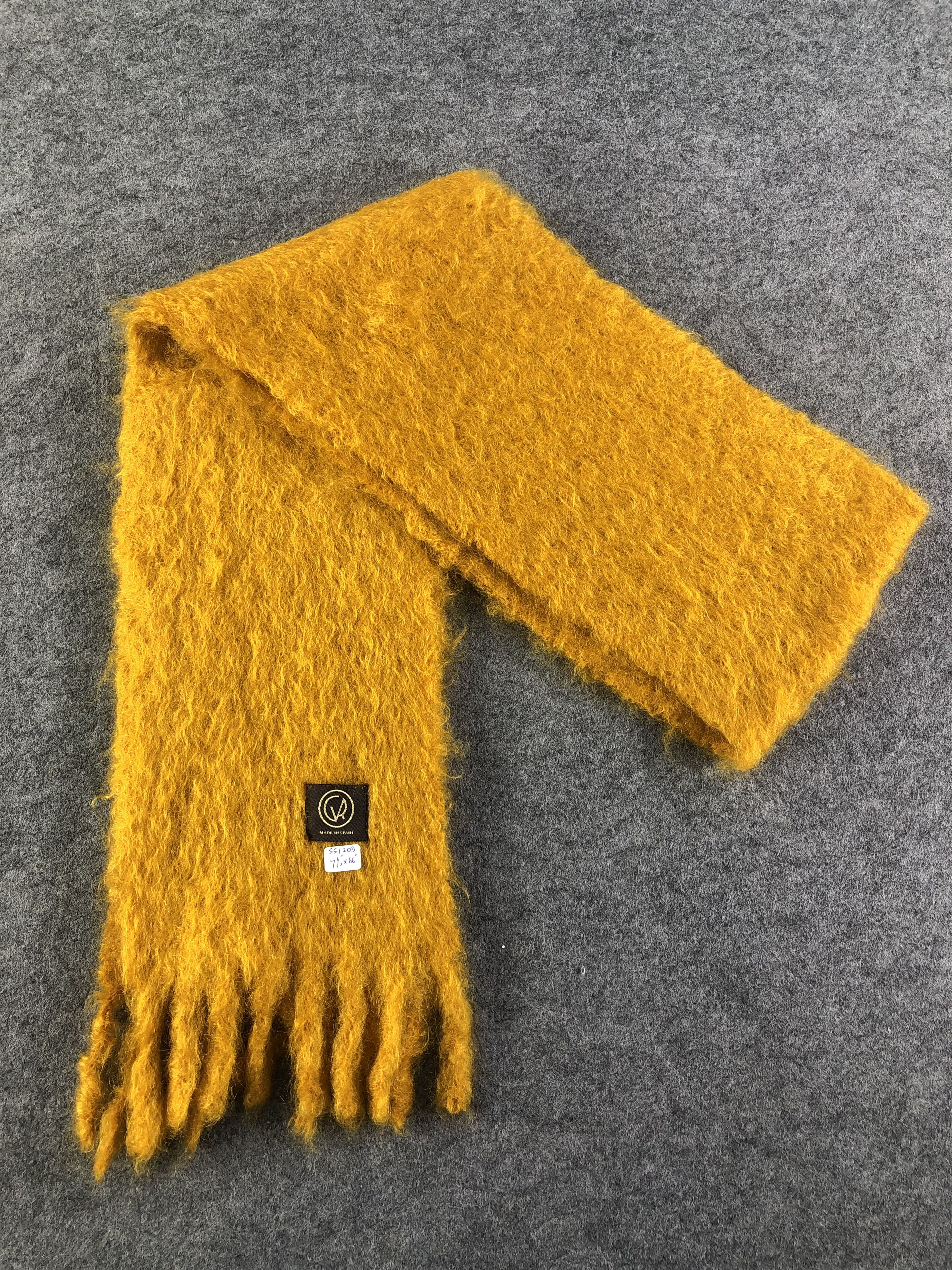 Vintage GR CRAZY Yellow Mohair Scarf / Muffler / Neckwear Size ONE SIZE - 6 Thumbnail