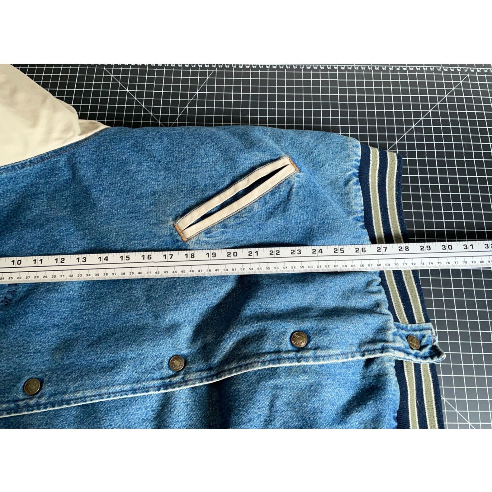 Vintage VINTAGE Gear for Sports Denim Bomber Jacket Men XL Blue Beige Maine Embroidery Size US XL / EU 56 / 4 - 6 Thumbnail