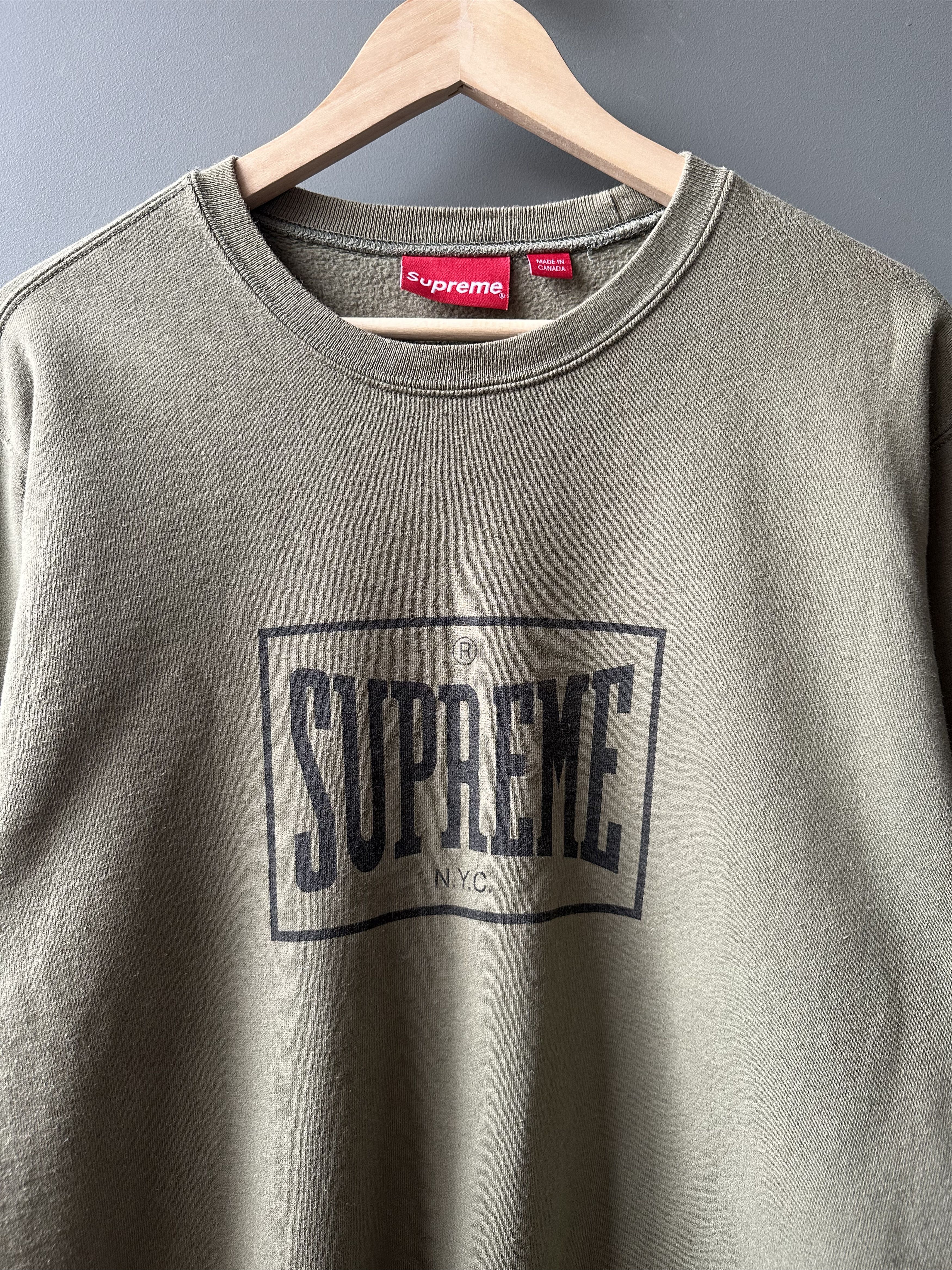 Supreme Supreme Warm Up Logo Crewneck Sweatshirt Size M Size US M / EU 48-50 / 2 - 2 Thumbnail