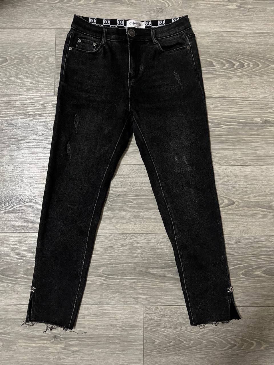 Chanel Chanel Jeans Mini Metal Logo Denim Distressed Slim Size 30" / US 8 / IT 44 - 1 Thumbnail