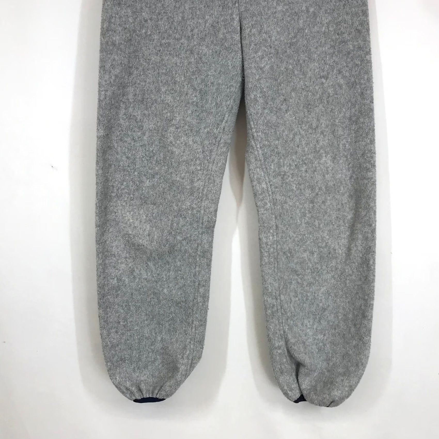 Patagonia VINTAGE Patagonia Synchilla Fleece Pants Mens M Gray Navy Trim USA Joggers Size US 31 - 3 Thumbnail