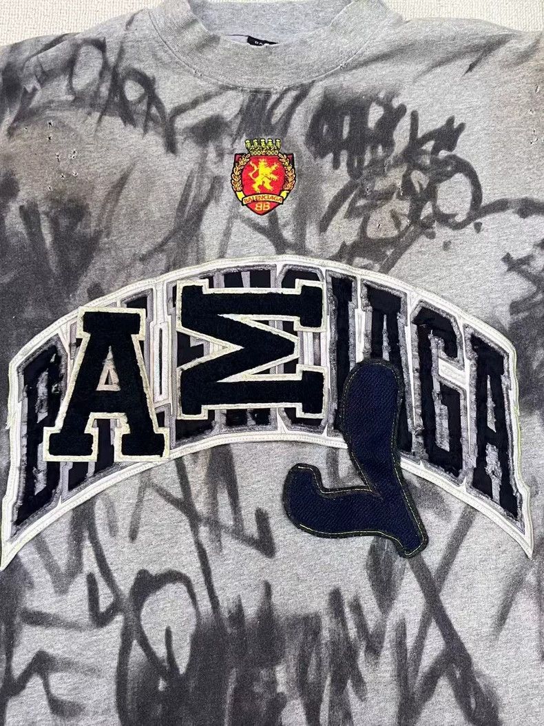Balenciaga Balenciaga Graffiti printed monogrammed crewneck pullover Size US M / EU 48-50 / 2 - 3 Thumbnail