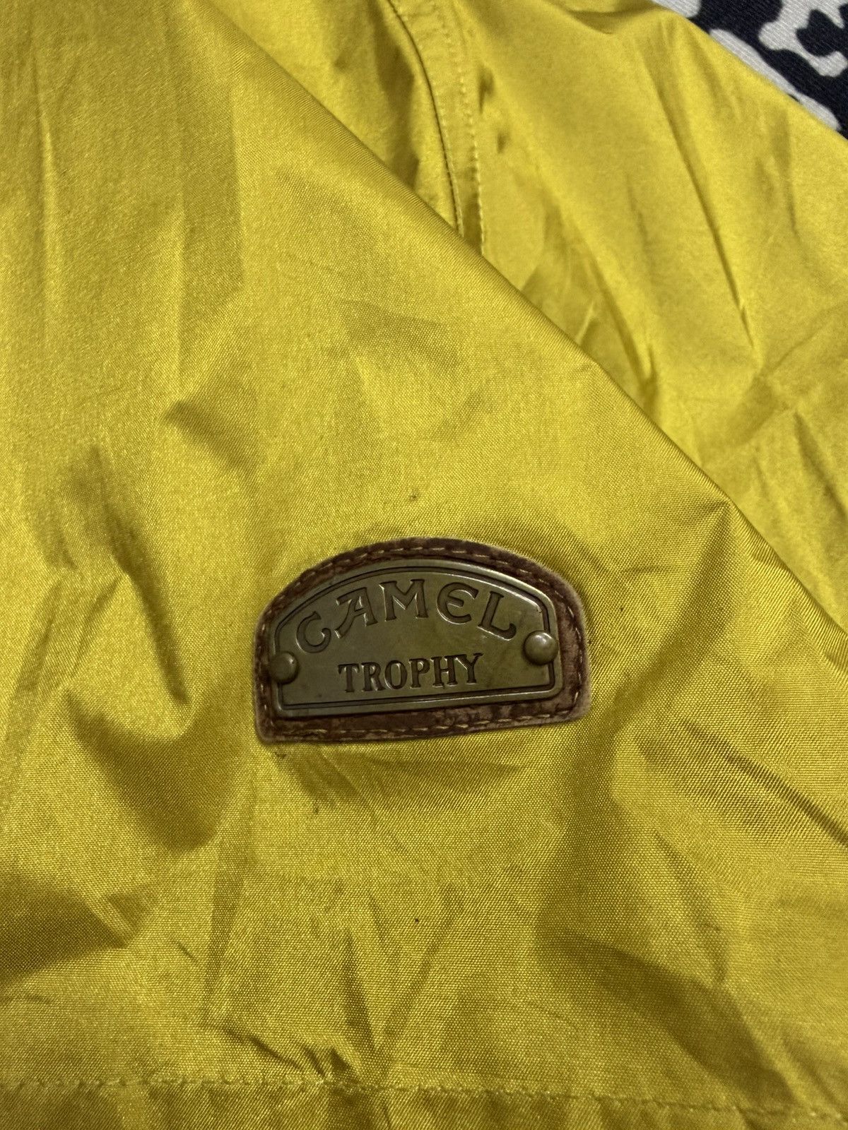 Camel Vintage 90s Camel Trophy Waterproof Bomber Jacket Size US L / EU 52-54 / 3 - 6 Thumbnail