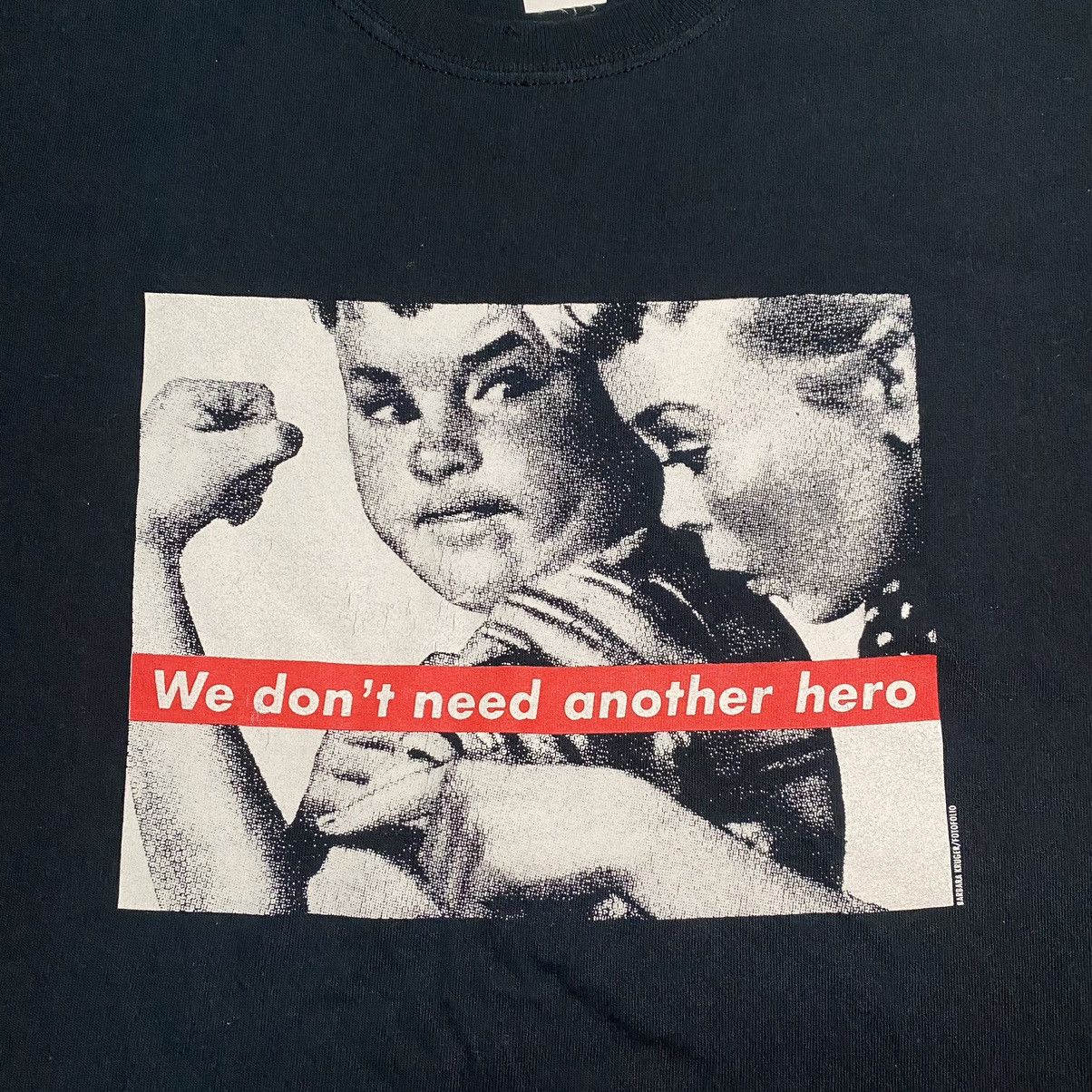 Barbara Kruger Vintage Barbara Kruger Fotofolio Box Logo T Shirt y2k Size US L / EU 52-54 / 3 - 6 Thumbnail