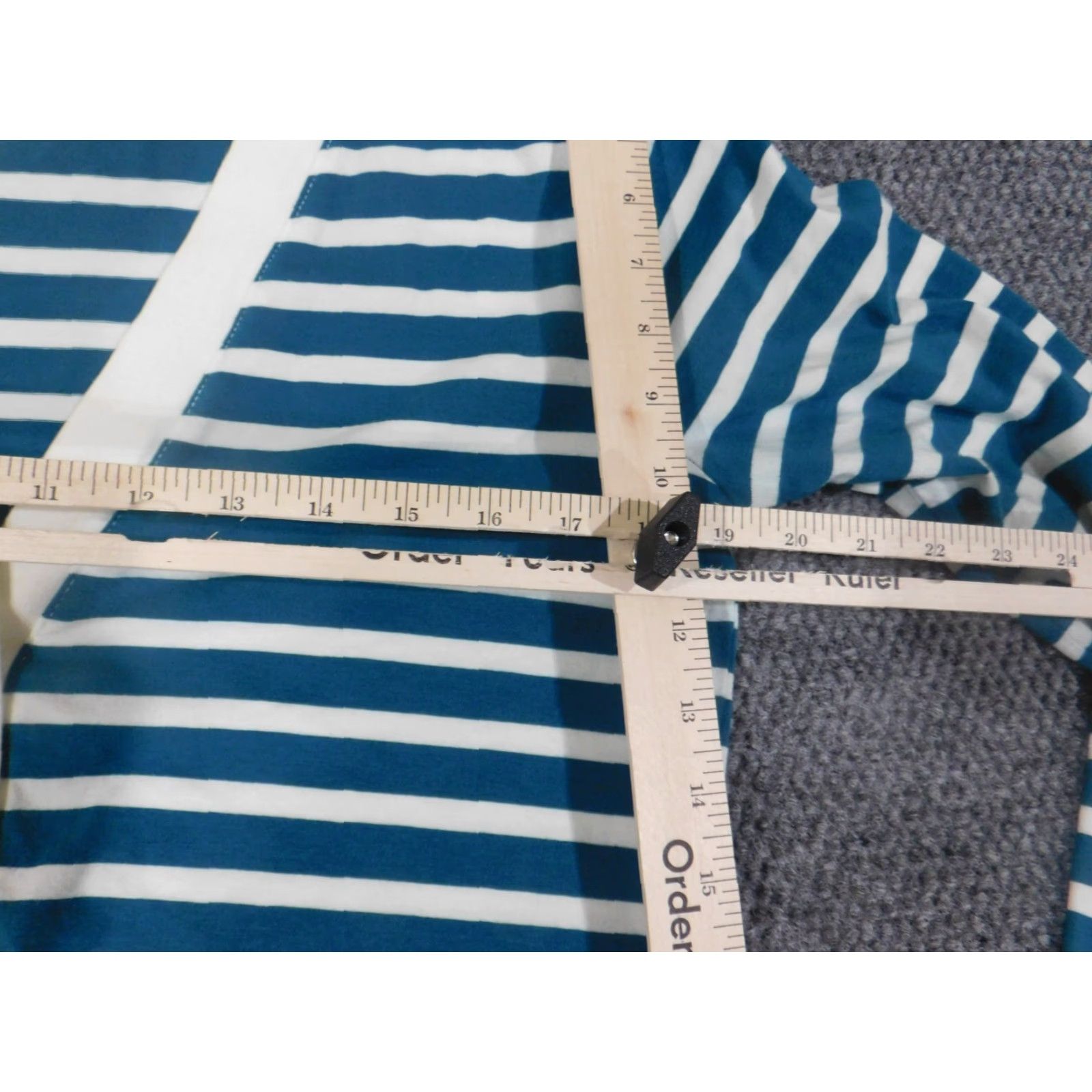 Coldwater Creek Coldwater Creek Blouse Shirt Womens M Blue Striped Knit V-Neck Stretch Casual Size M / US 6-8 / IT 42-44 - 5 Thumbnail