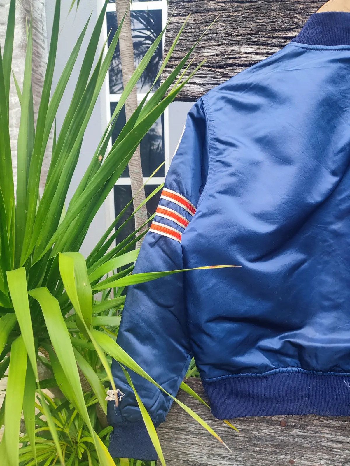 Starter Vintage 90s Starter NFL Pro Line Chicago Bears Bomber Jacket Size US L / EU 52-54 / 3 - 8 Thumbnail