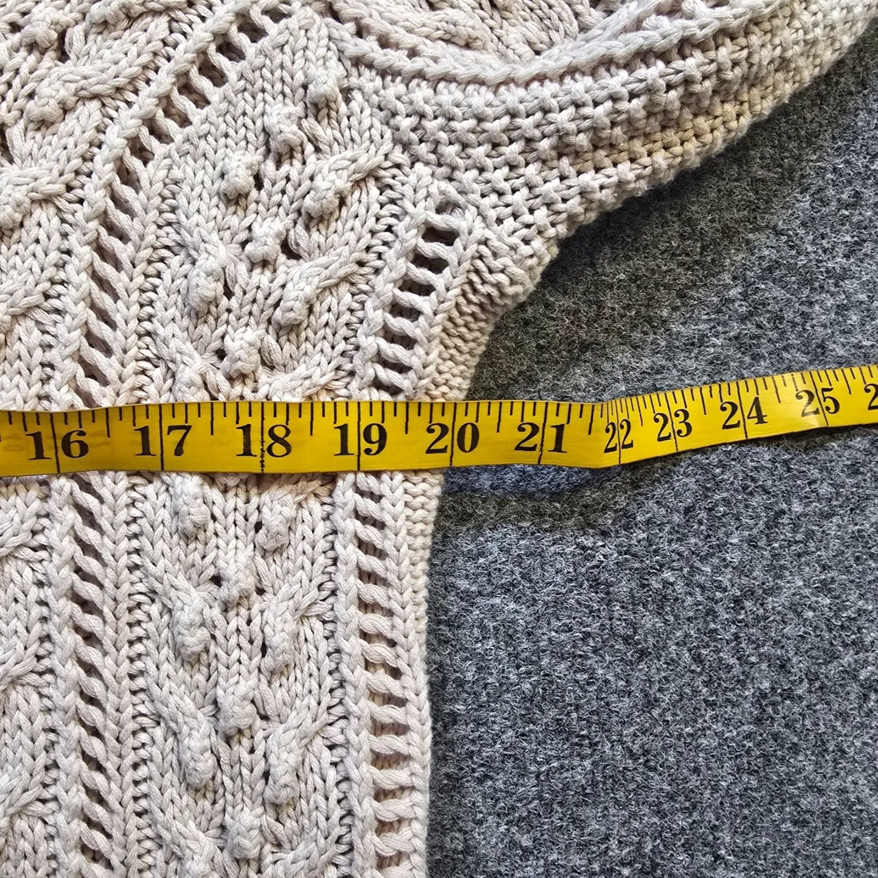 Vintage Wrap London Sweater Women Size 8 Beige Crochet Knit Long Sleeve Pullover Regular Knit Open-Knit Casual Fall Winter Spring 8 Women Beige Size M / US 6-8 / IT 42-44 - 5 Thumbnail