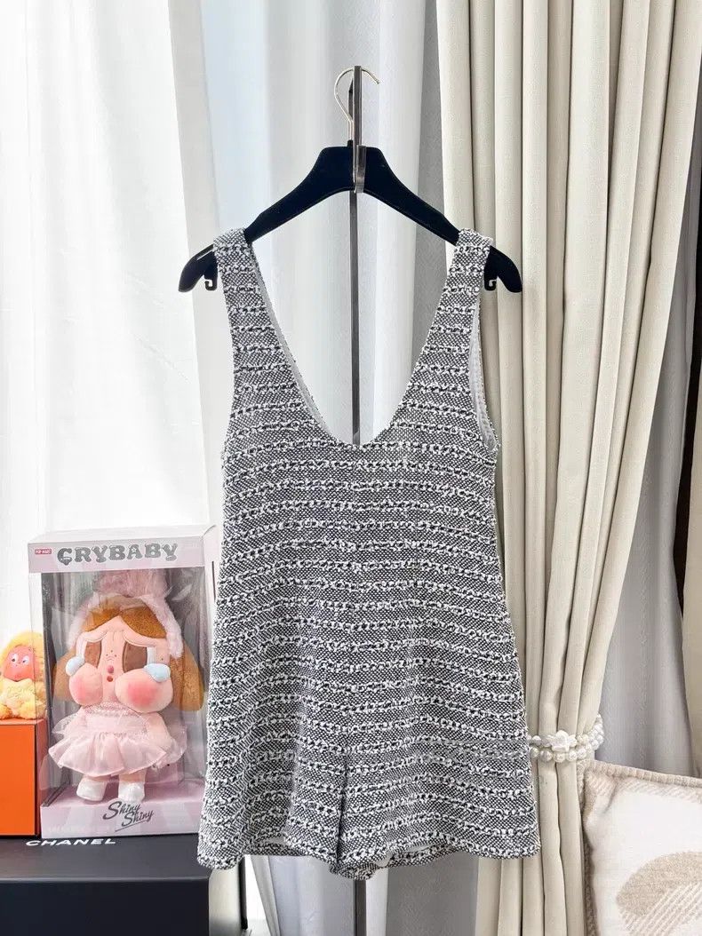 Chanel Chanel Striped gray tweed jumpsuit Size 42" / US 20 - 2 Thumbnail